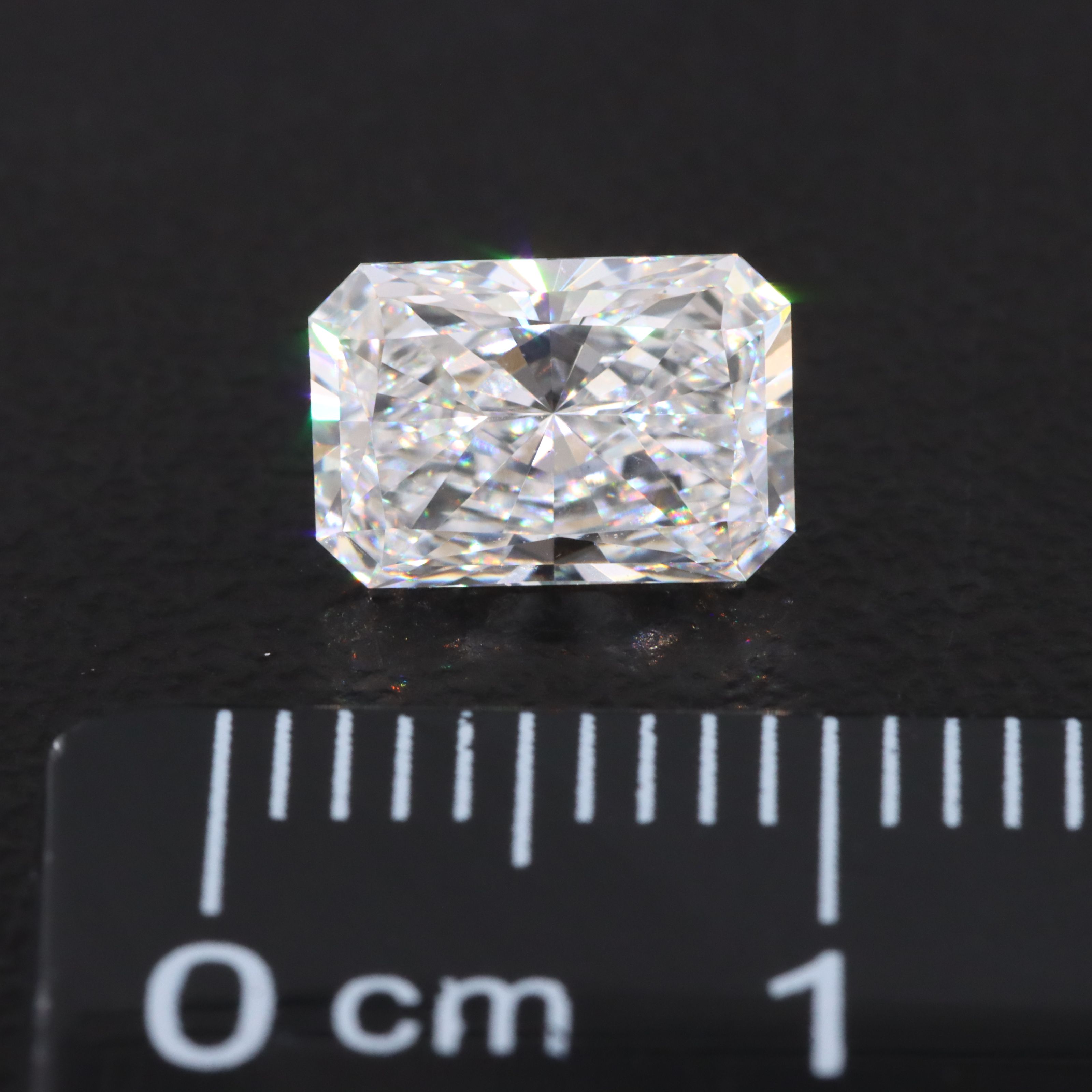 Loose 1.40 CT Lab Grown Diamond with IGI Report