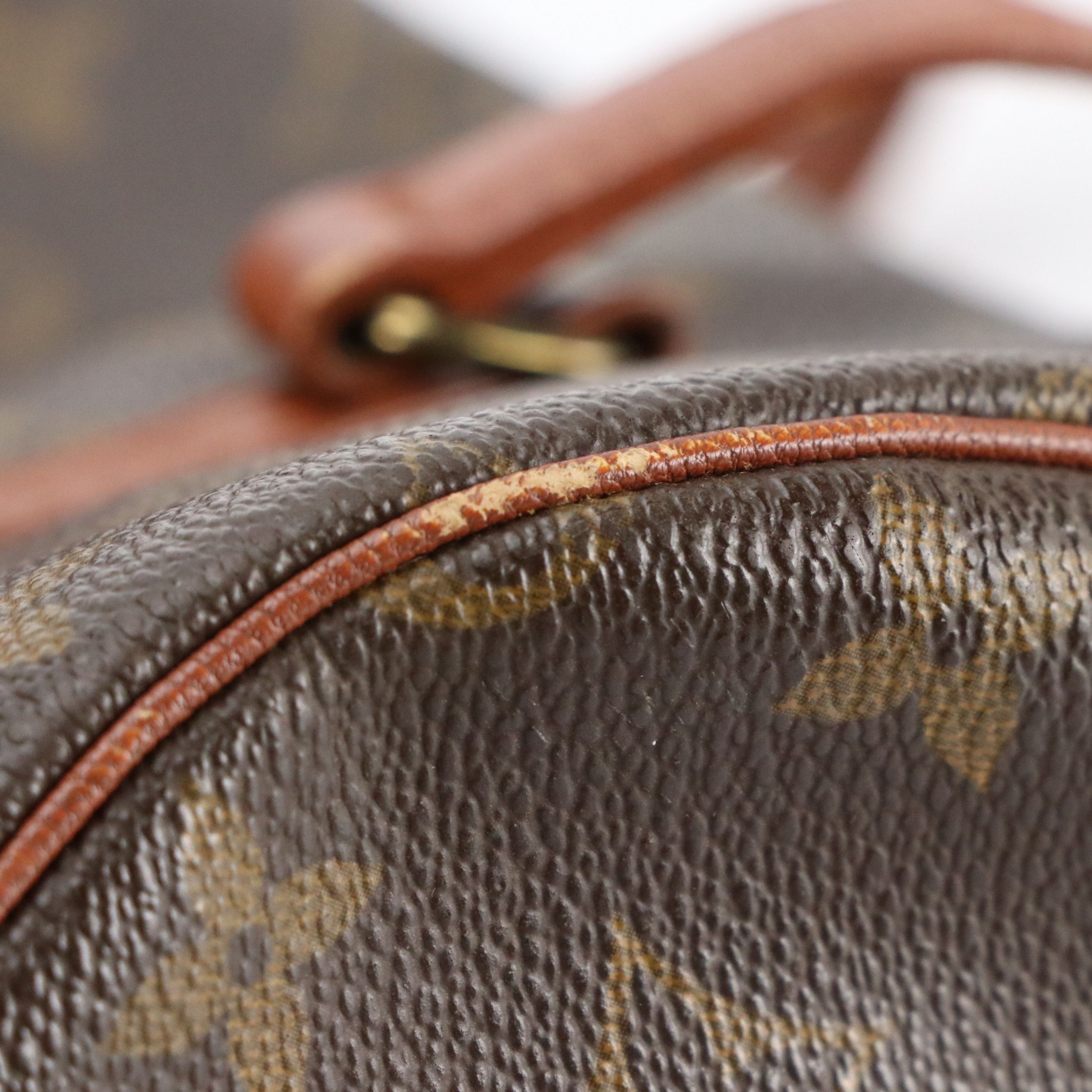 Louis Vuitton Papillon 30 Barrel Bag in Monogram Canvas and Leather Trim