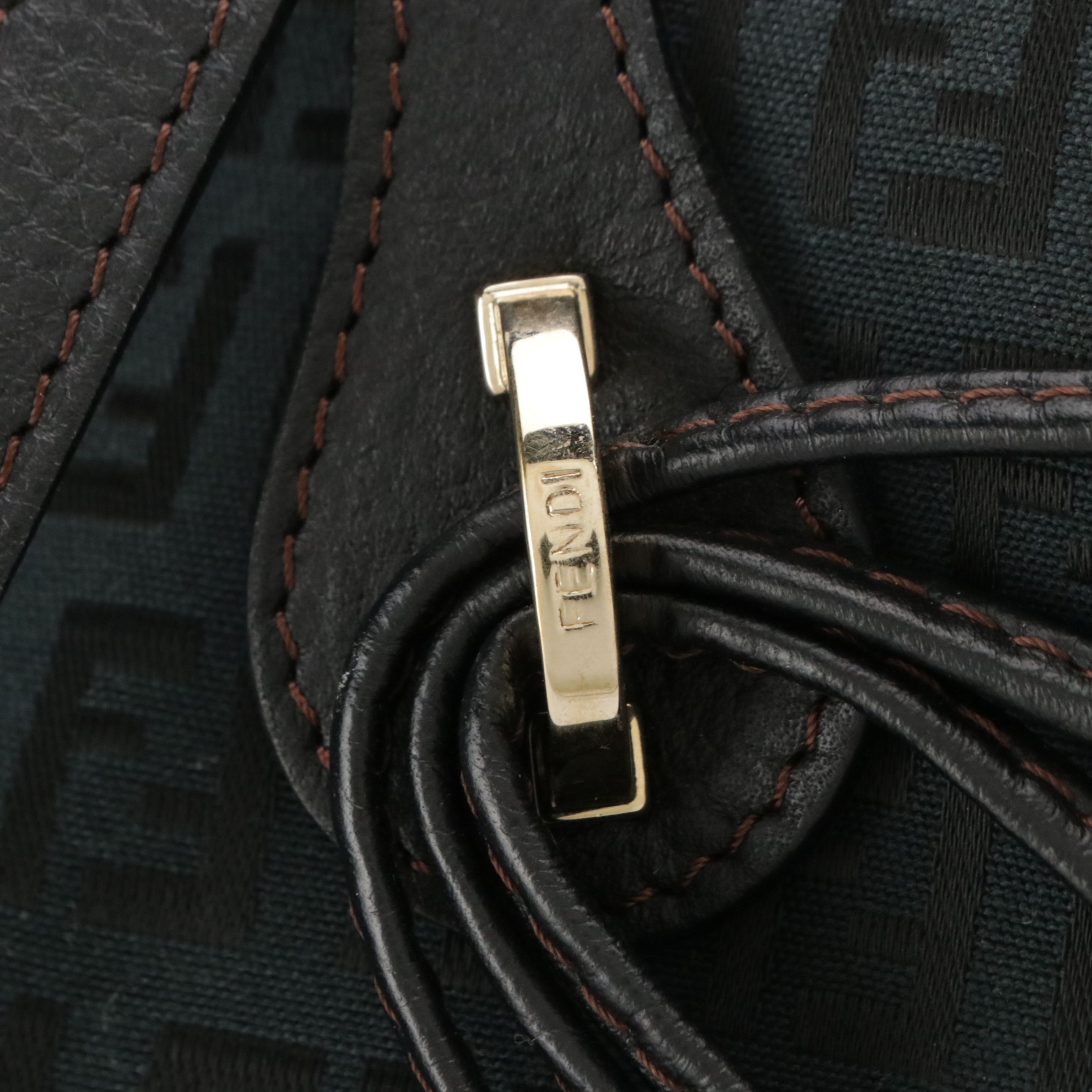 Fendi Tote Bag in Black Zucchino Canvas and Leather Trim