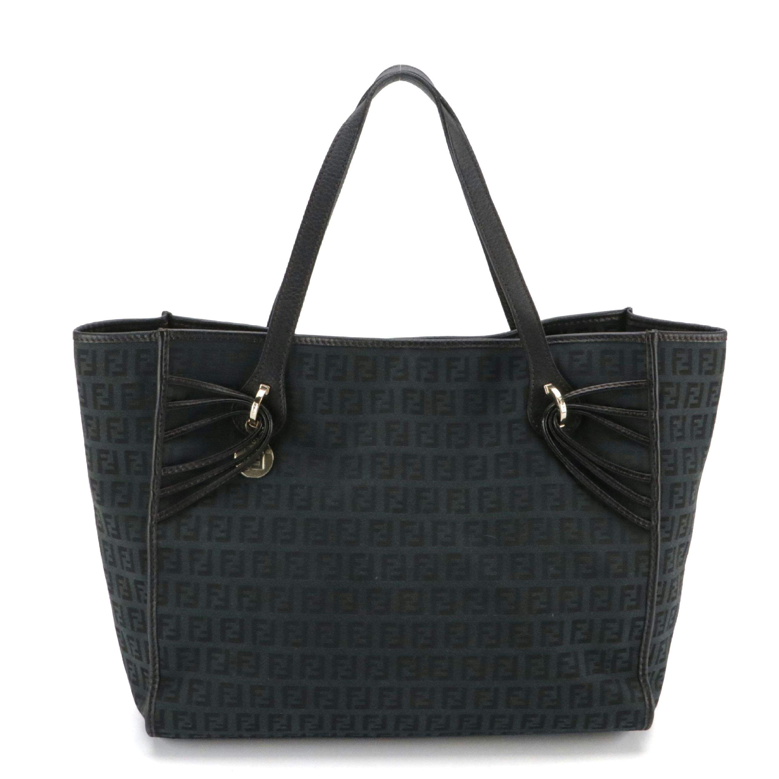 Fendi Tote Bag in Black Zucchino Canvas and Leather Trim