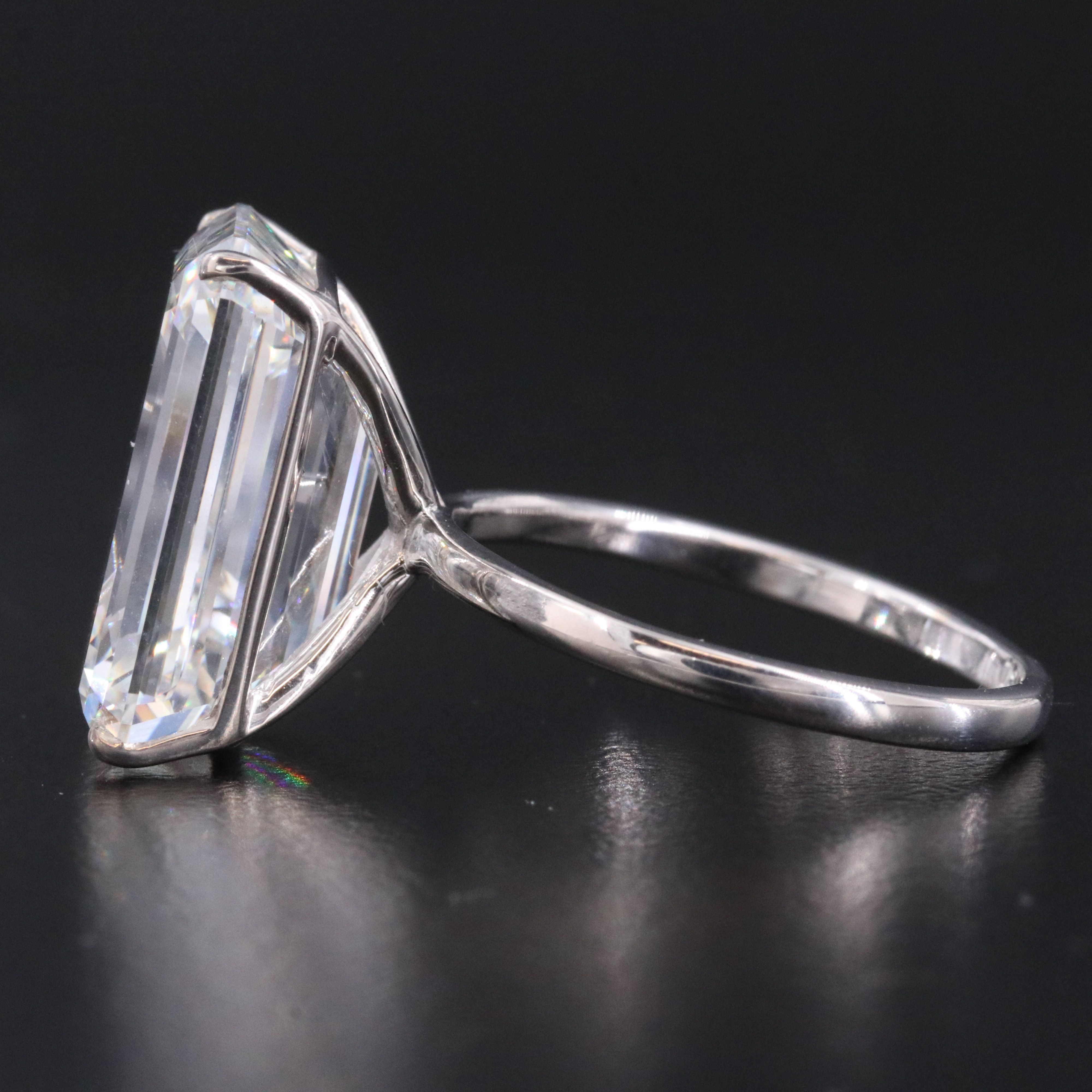 18K 14.83 CT Lab Grown Diamond Solitaire Ring with IGI Report