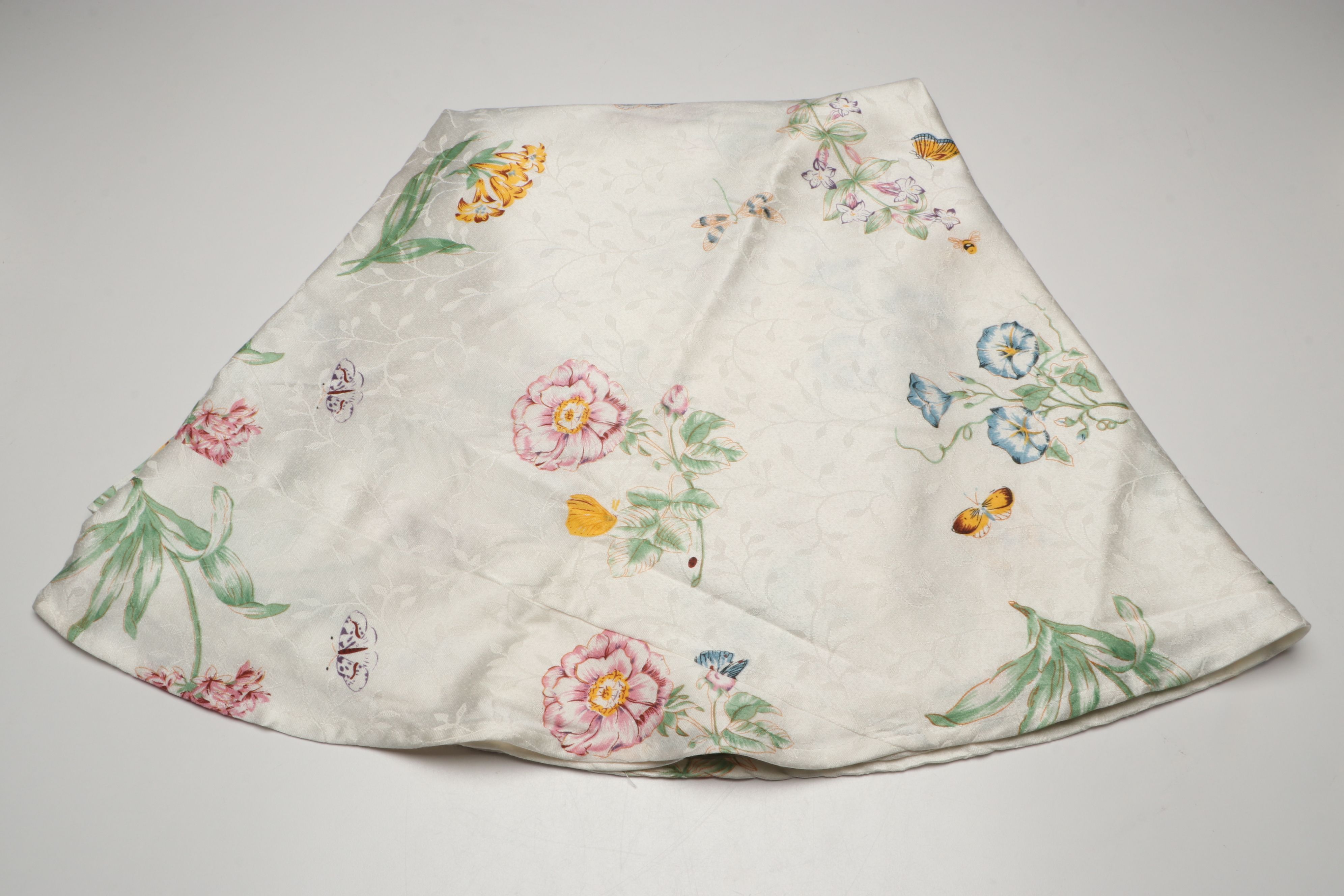 Christmas, Thanksgiving, and Other Seasonal Table Linens