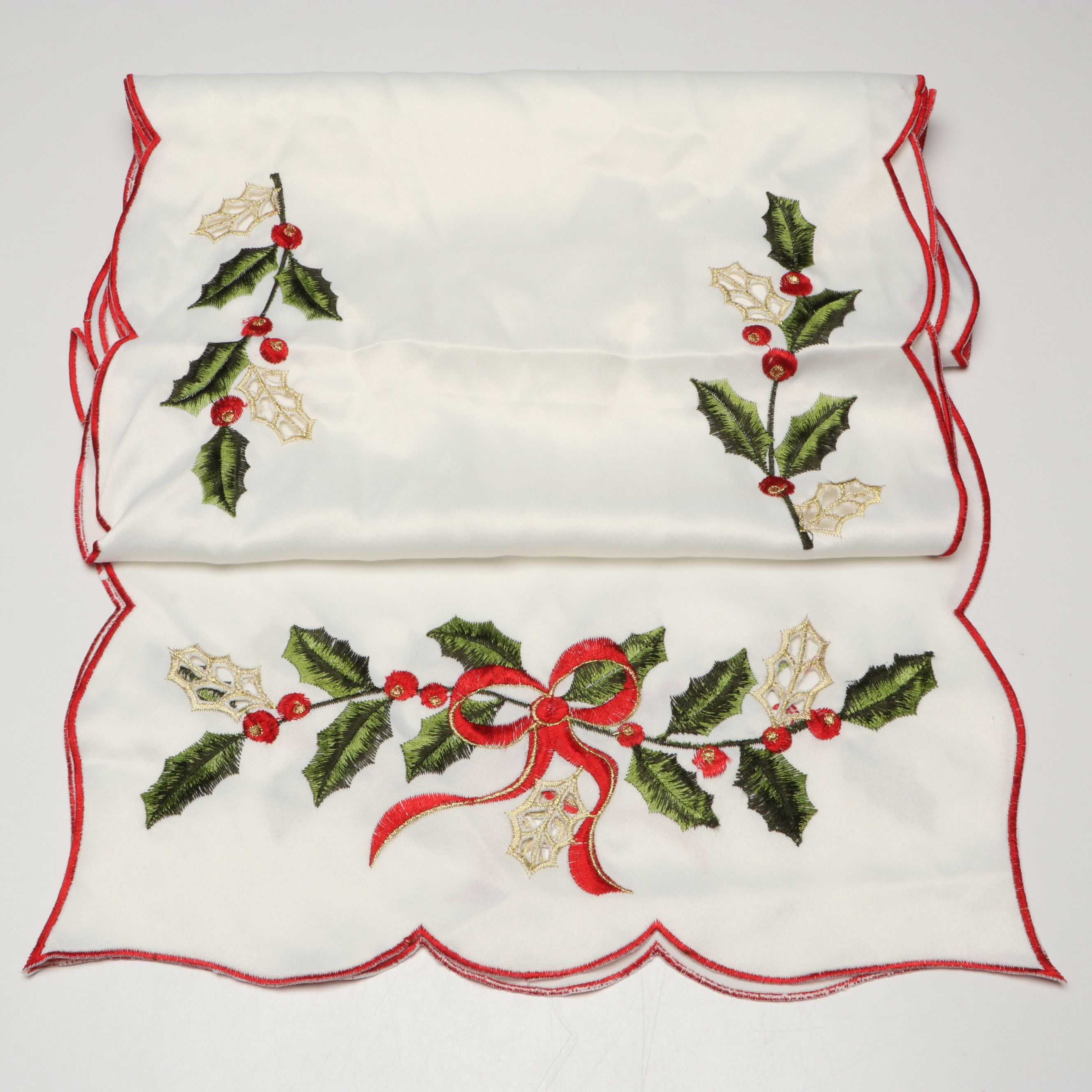 Christmas, Thanksgiving, and Other Seasonal Table Linens