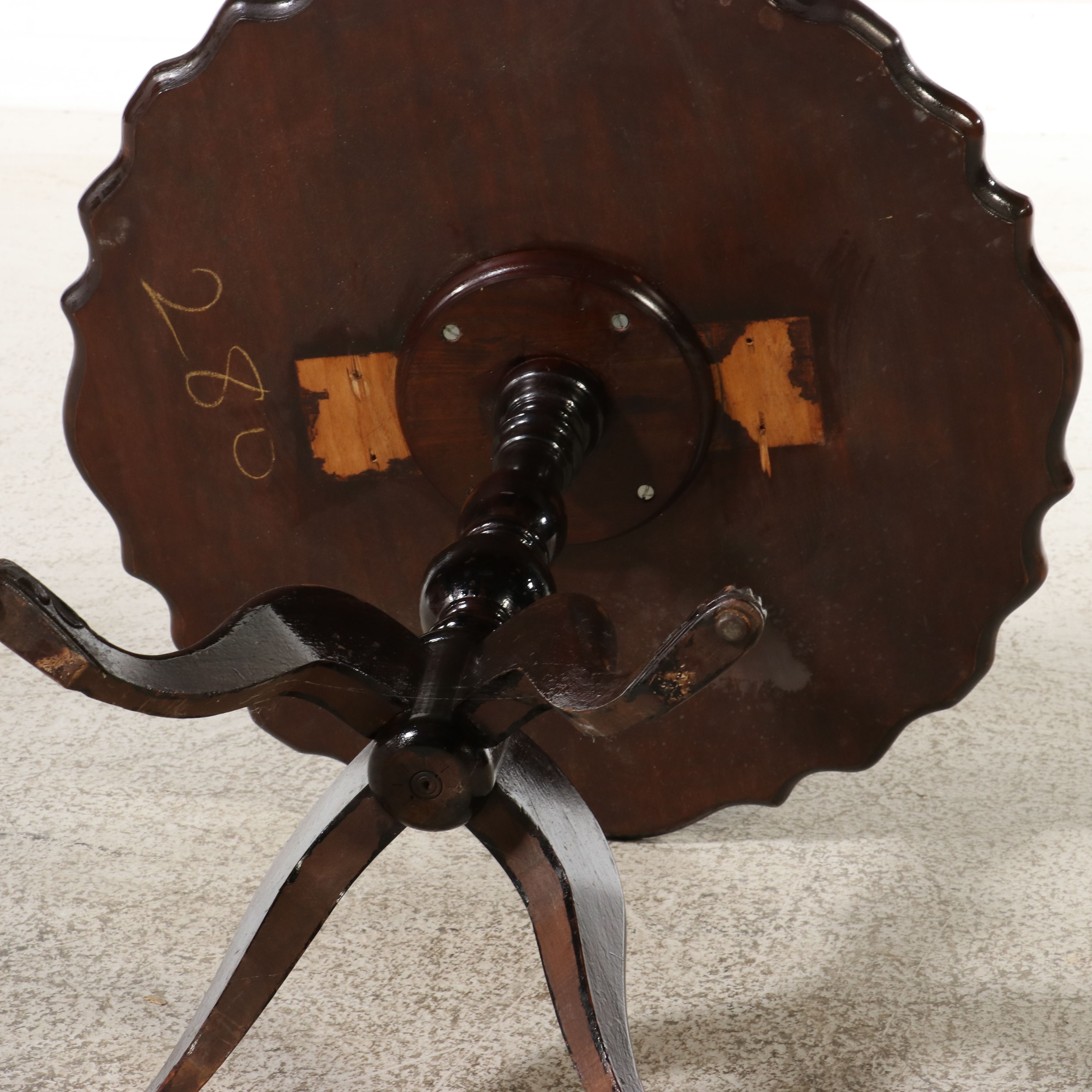 Chippendale Style Mahogany Pie Crust Pedestal Table, Late 19th/Early 20th C.