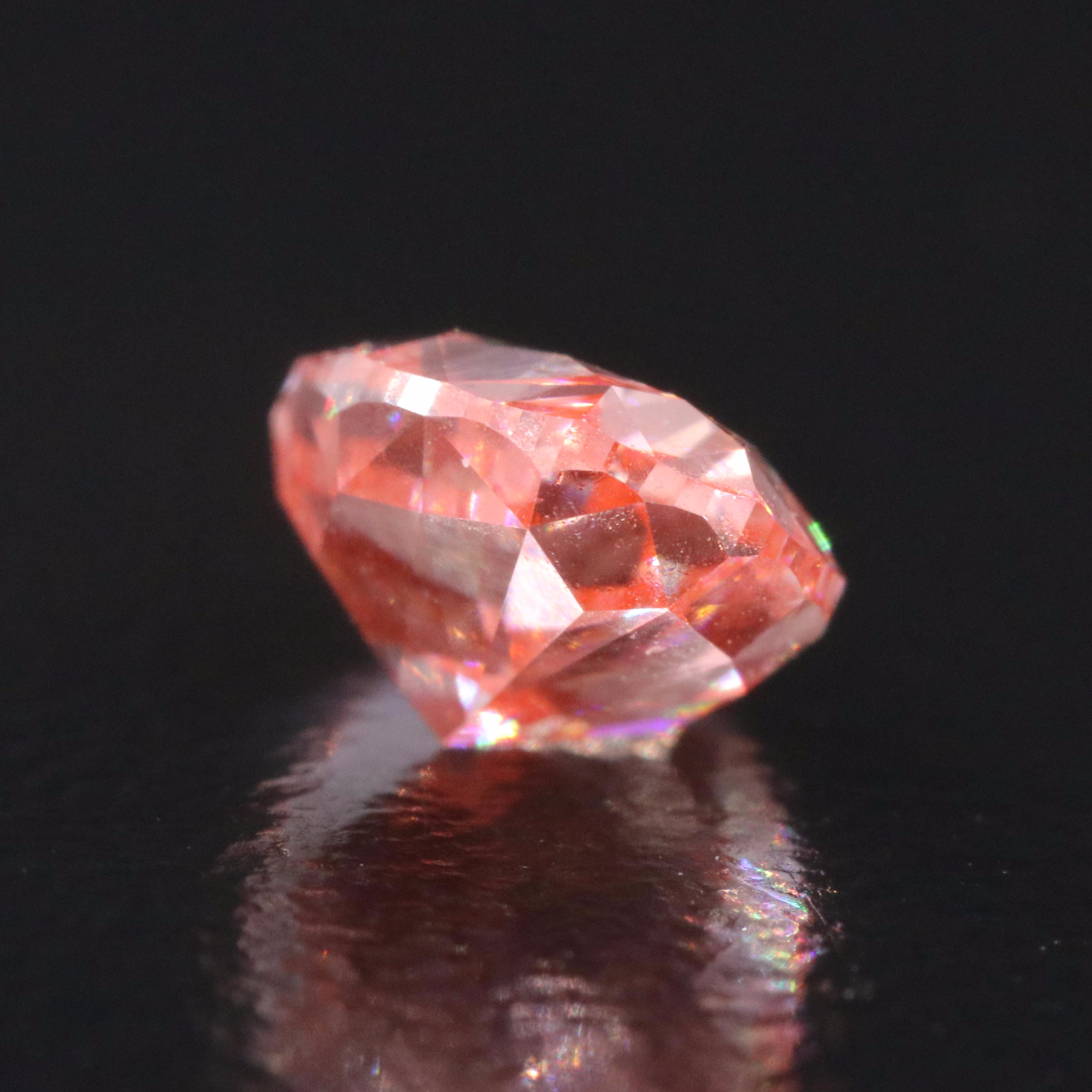 Loose 1.56 CT Lab Grown Fancy Vivid Pink Diamond with IGI Report