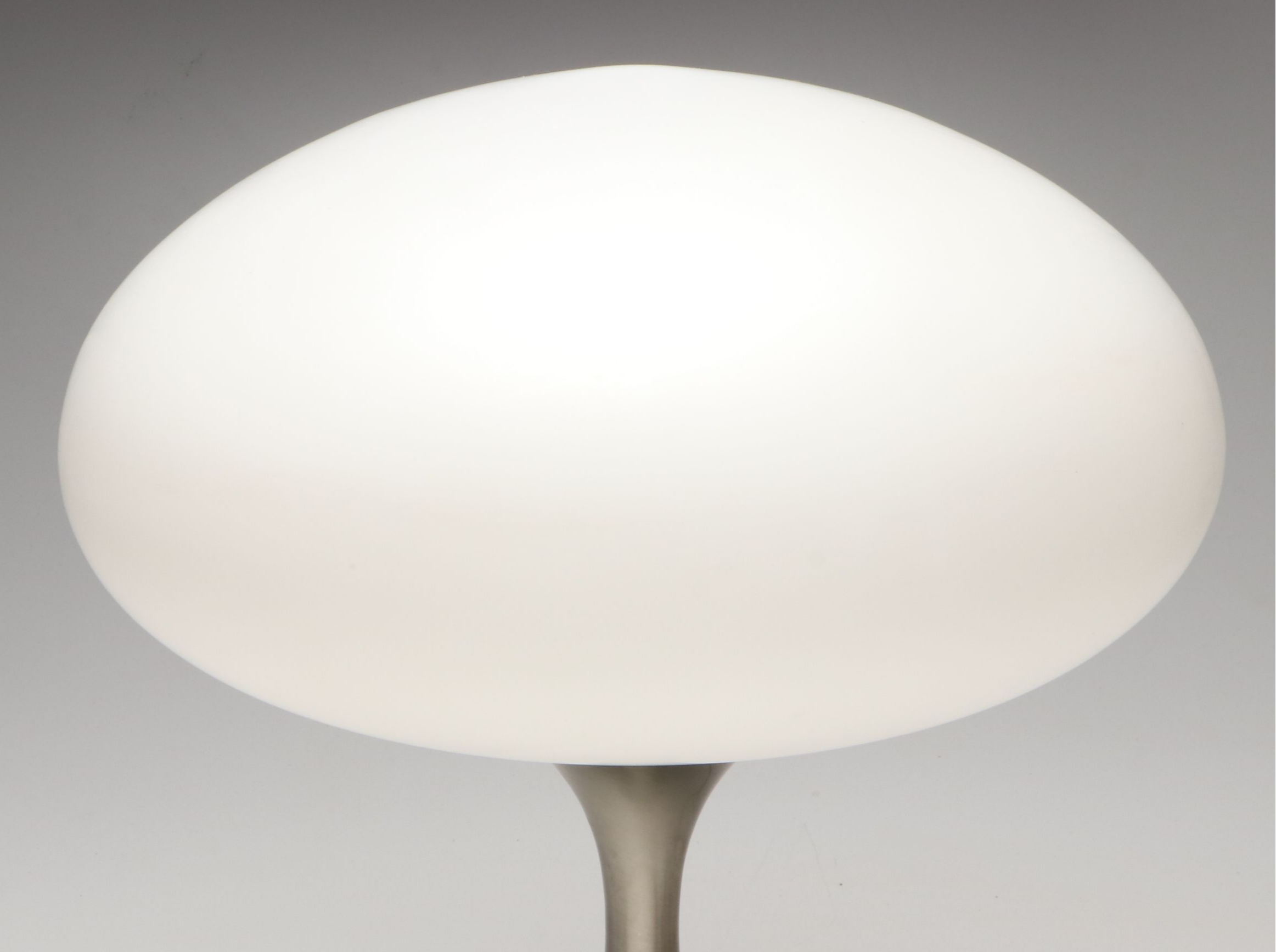 Laurel Lamp Co. Mid Century Modern Brushed Metal Mushroom Table Lamp