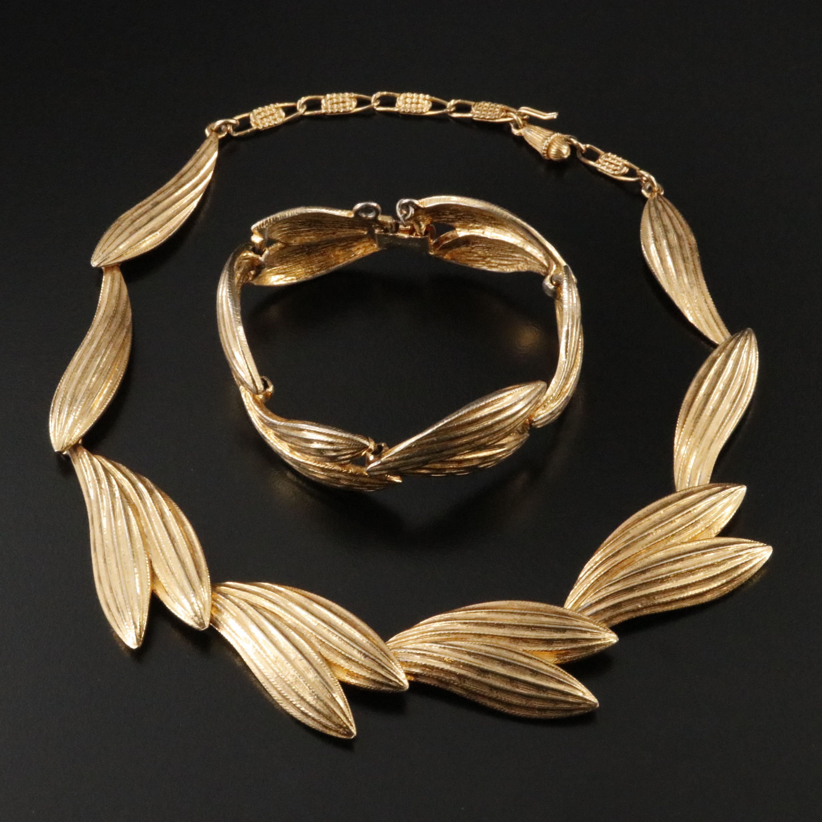 Schiaparelli Laurel Link Bracelet and Necklace