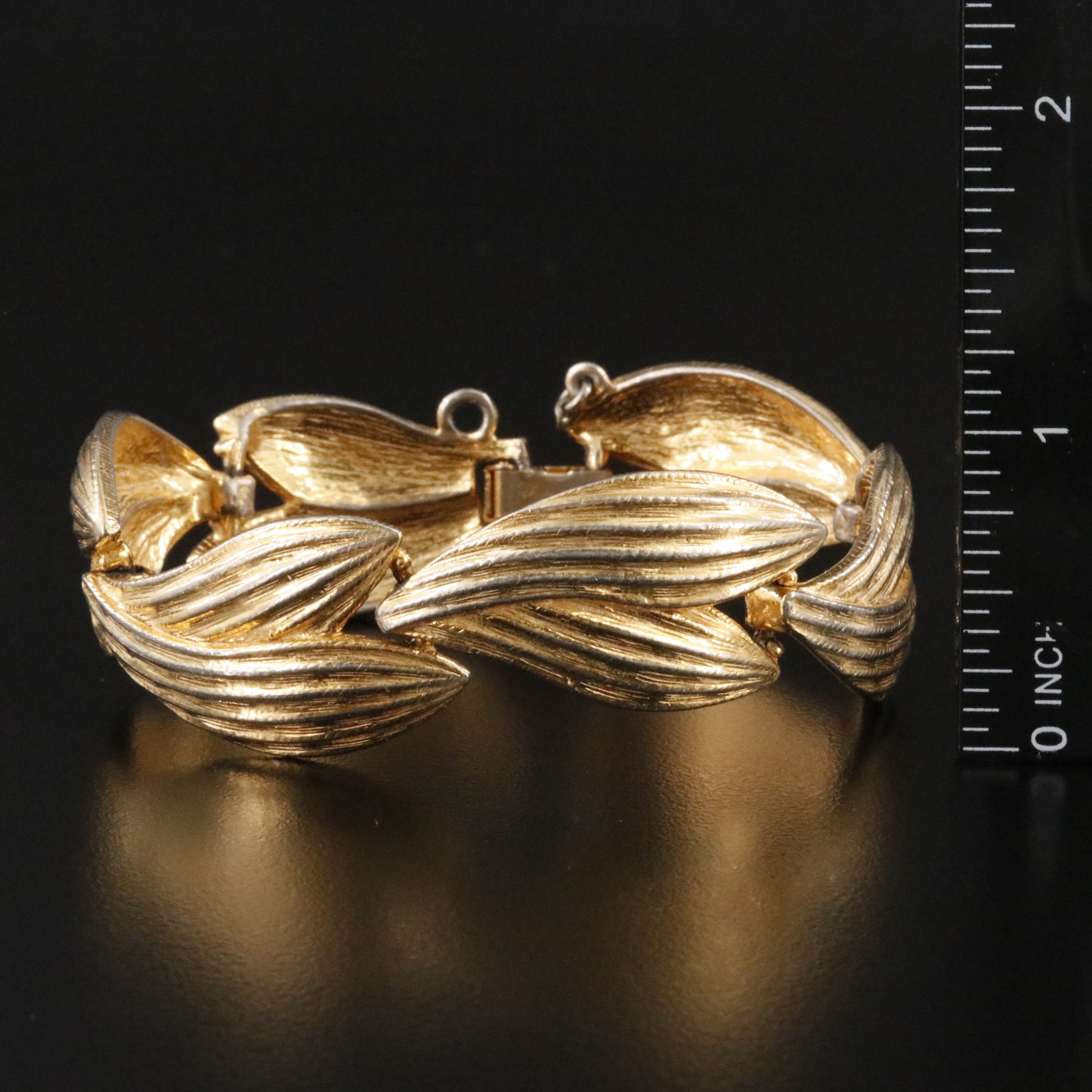 Schiaparelli Laurel Link Bracelet and Necklace