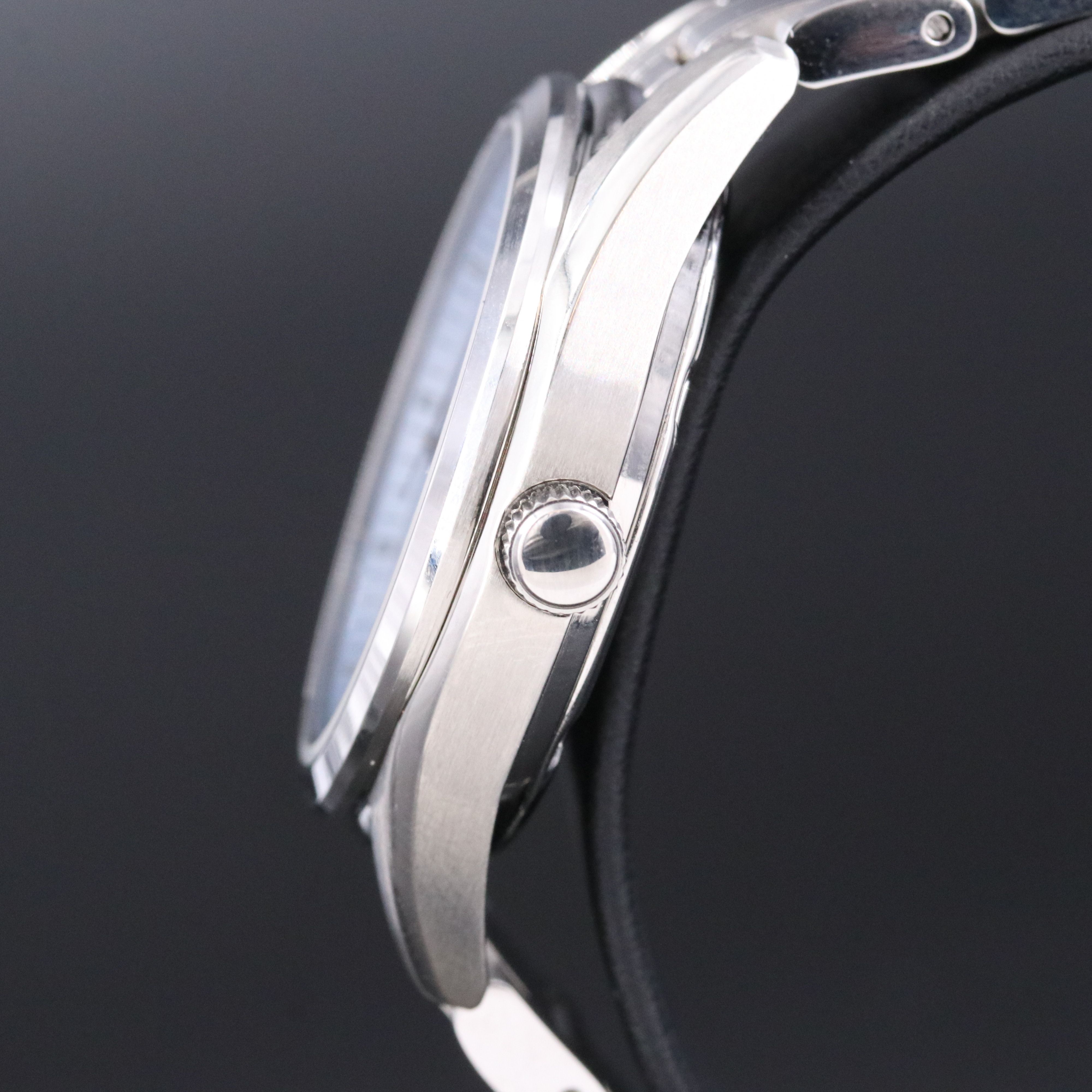 Seiko Diamonds Quartz Watch SUR581