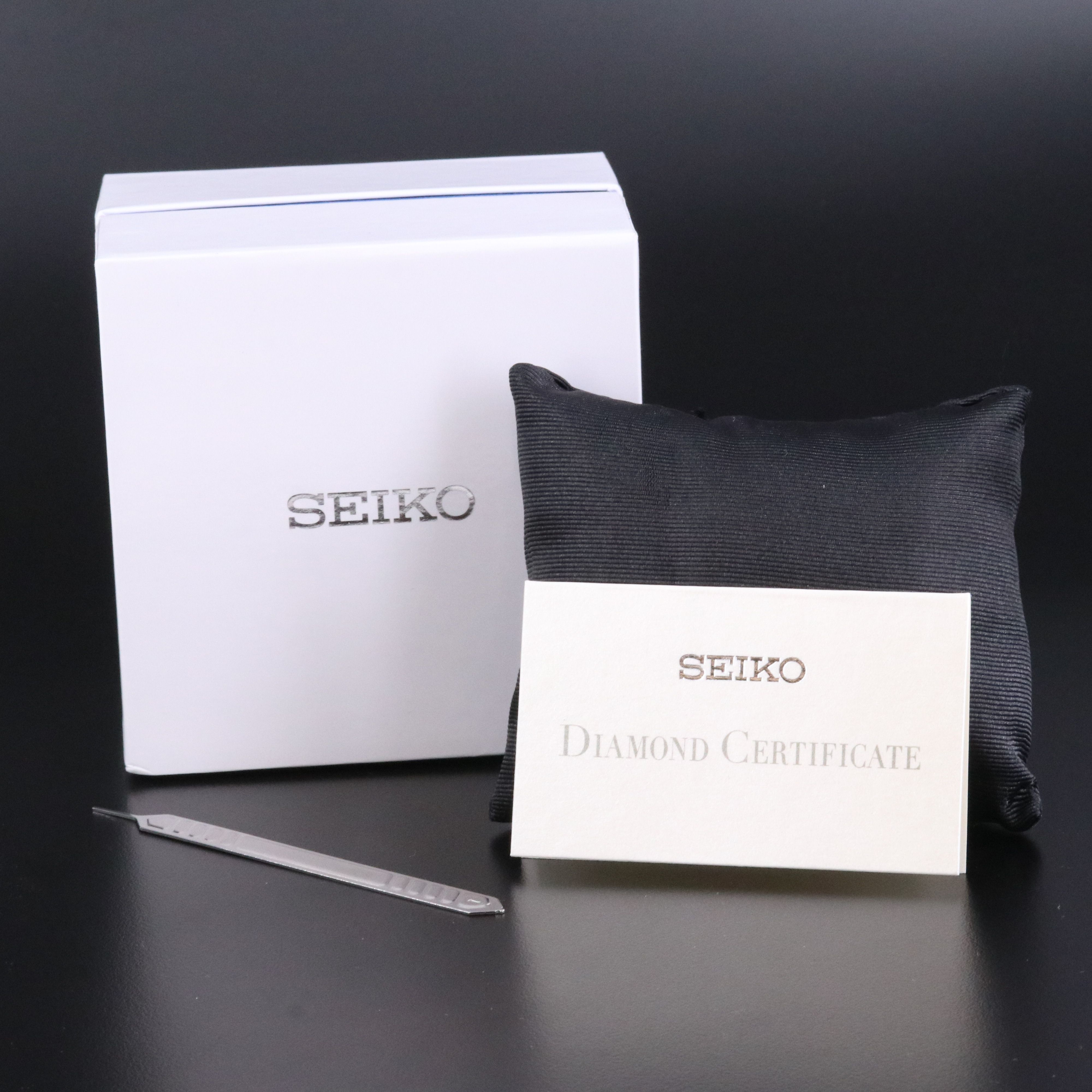 Seiko Diamonds Quartz Watch SUR581