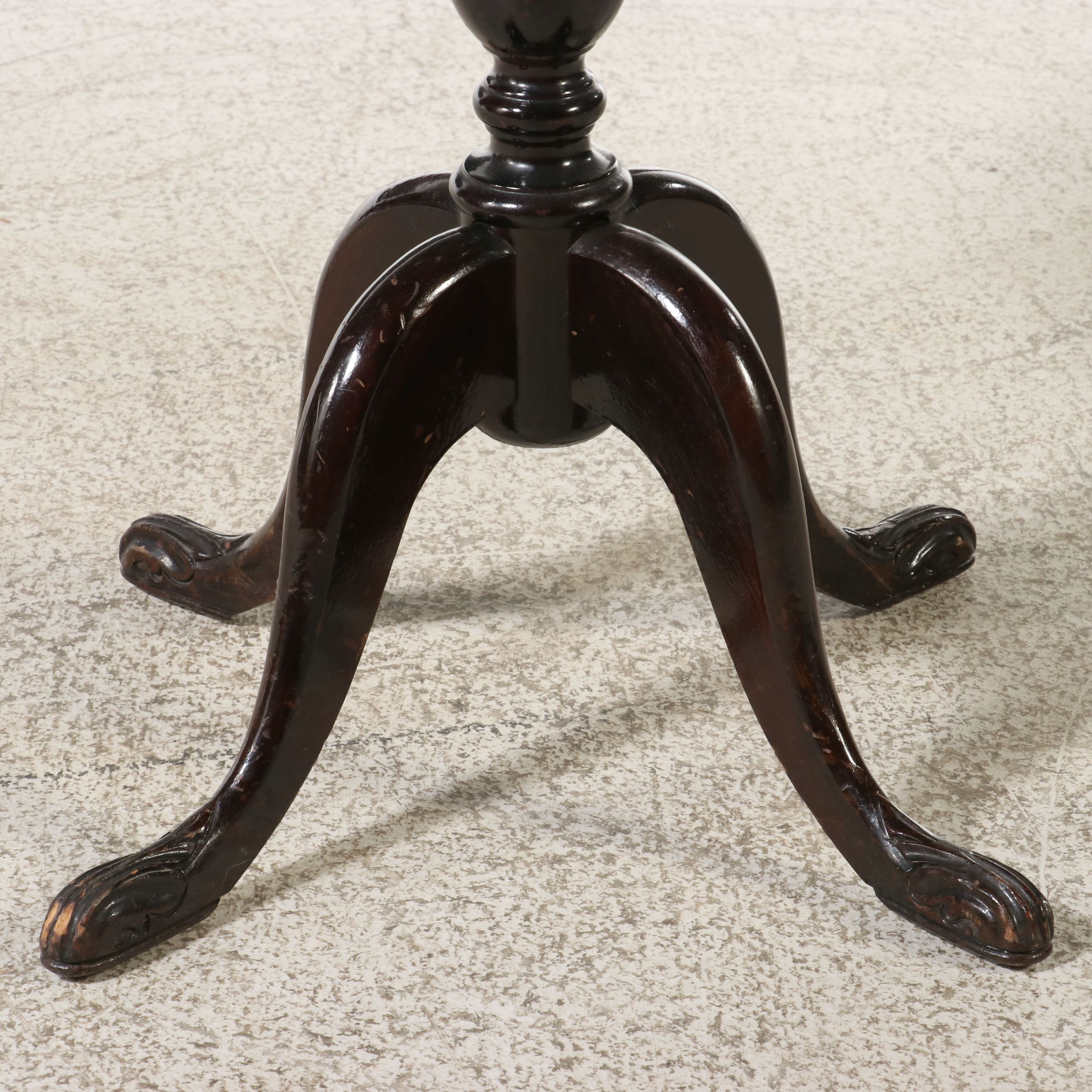 Chippendale Style Mahogany Pie Crust Pedestal Table, Late 19th/Early 20th C.