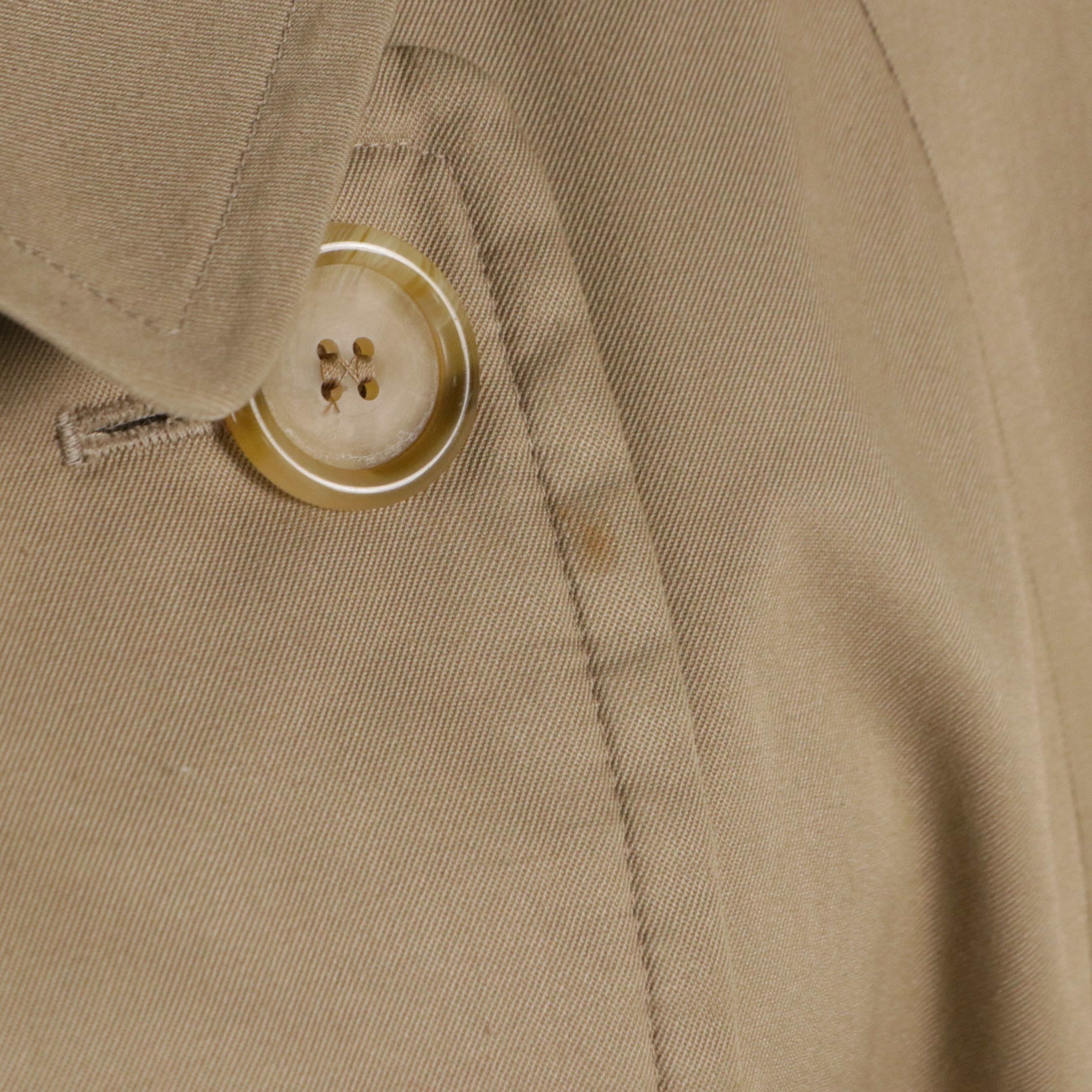 Unisex Burberrys Double-Breasted Gabardine Trenchcoat