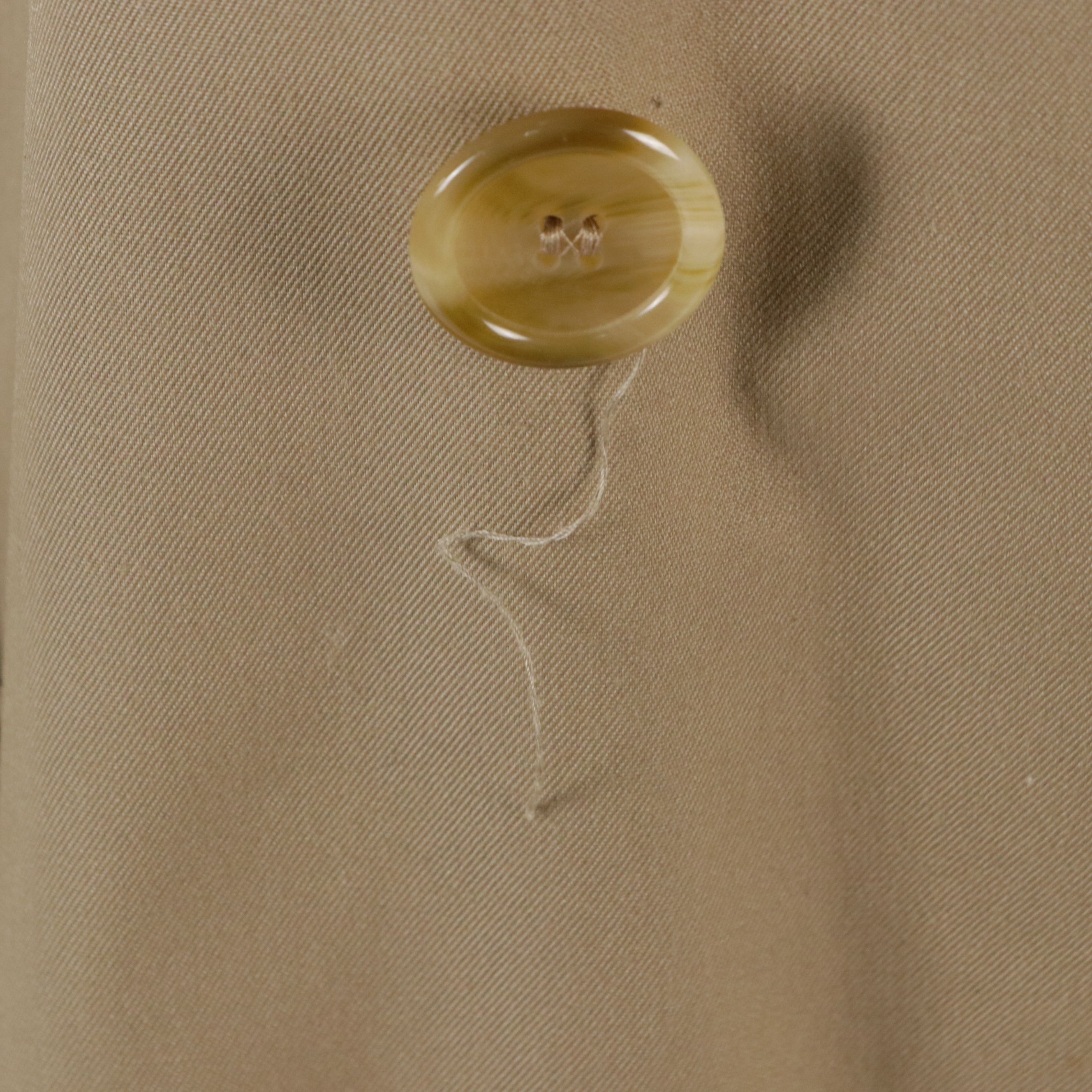 Unisex Burberrys Double-Breasted Gabardine Trenchcoat