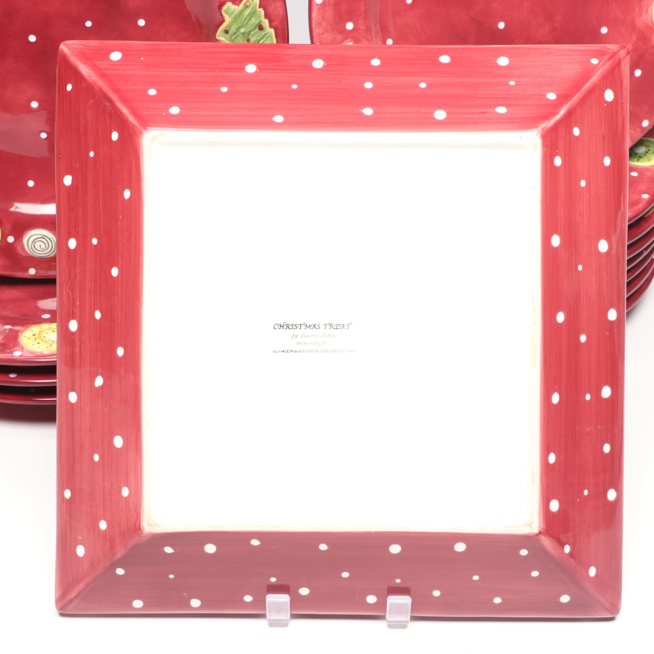 Laurie Gates "Christmas Treats" Dinnerware with Rustic Gingerbread Wall Hangings