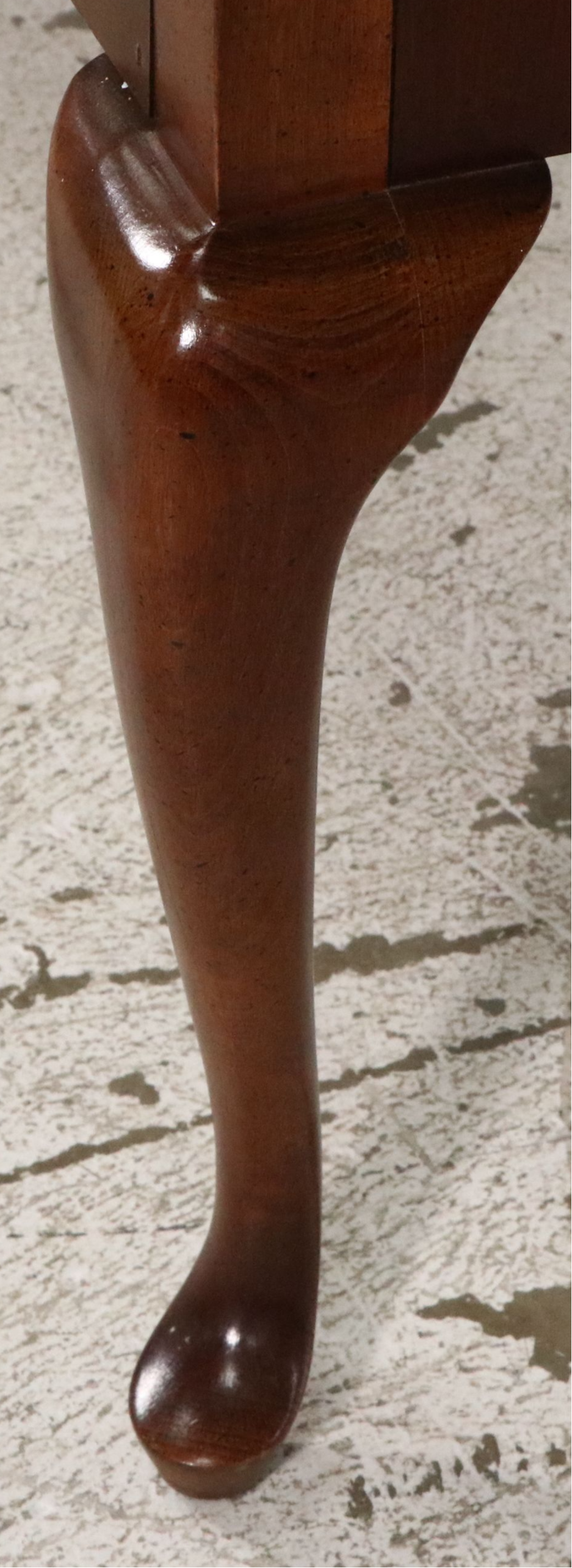 American Drew Queen Anne Style Cherry Sideboard