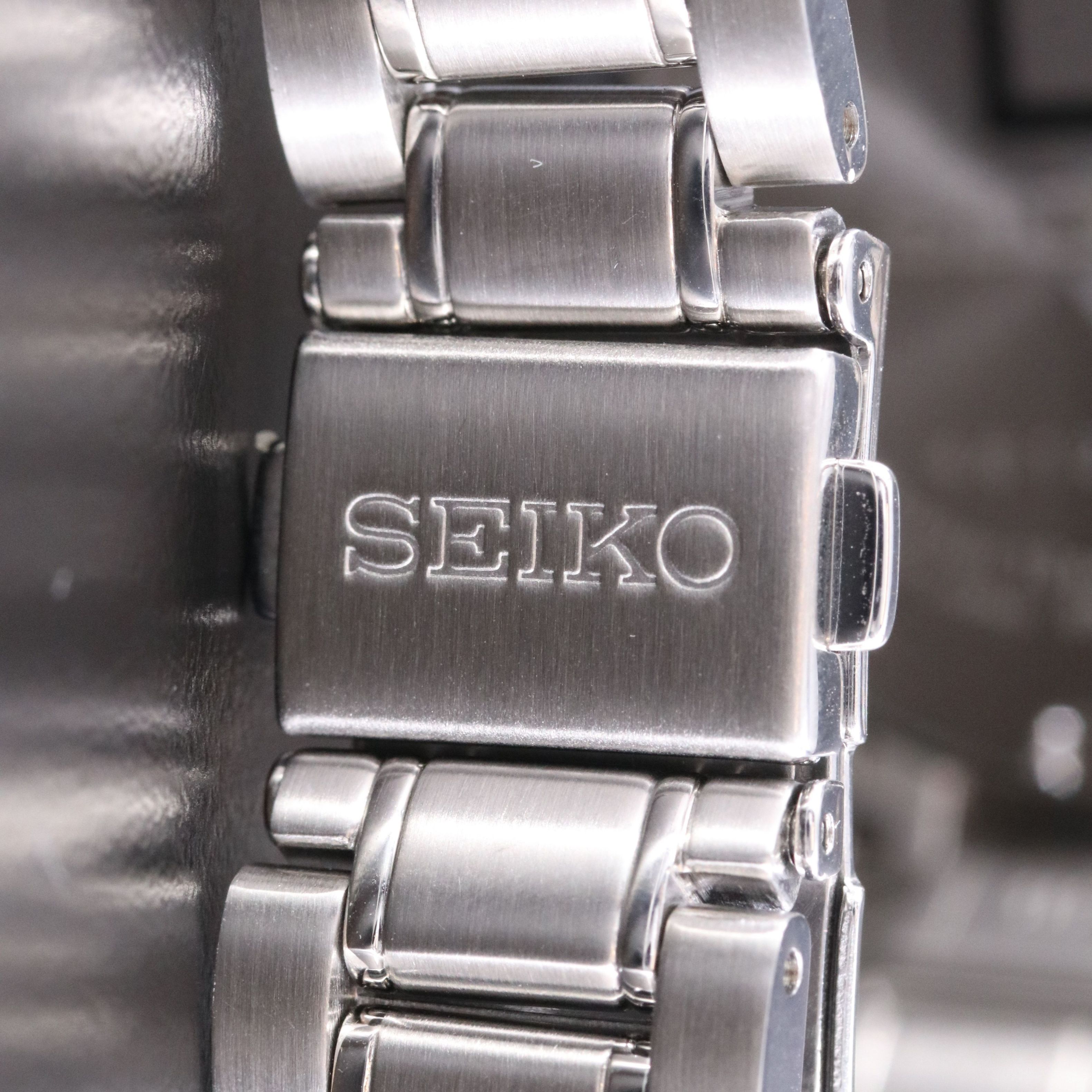 Seiko Diamonds Quartz Watch SUR581
