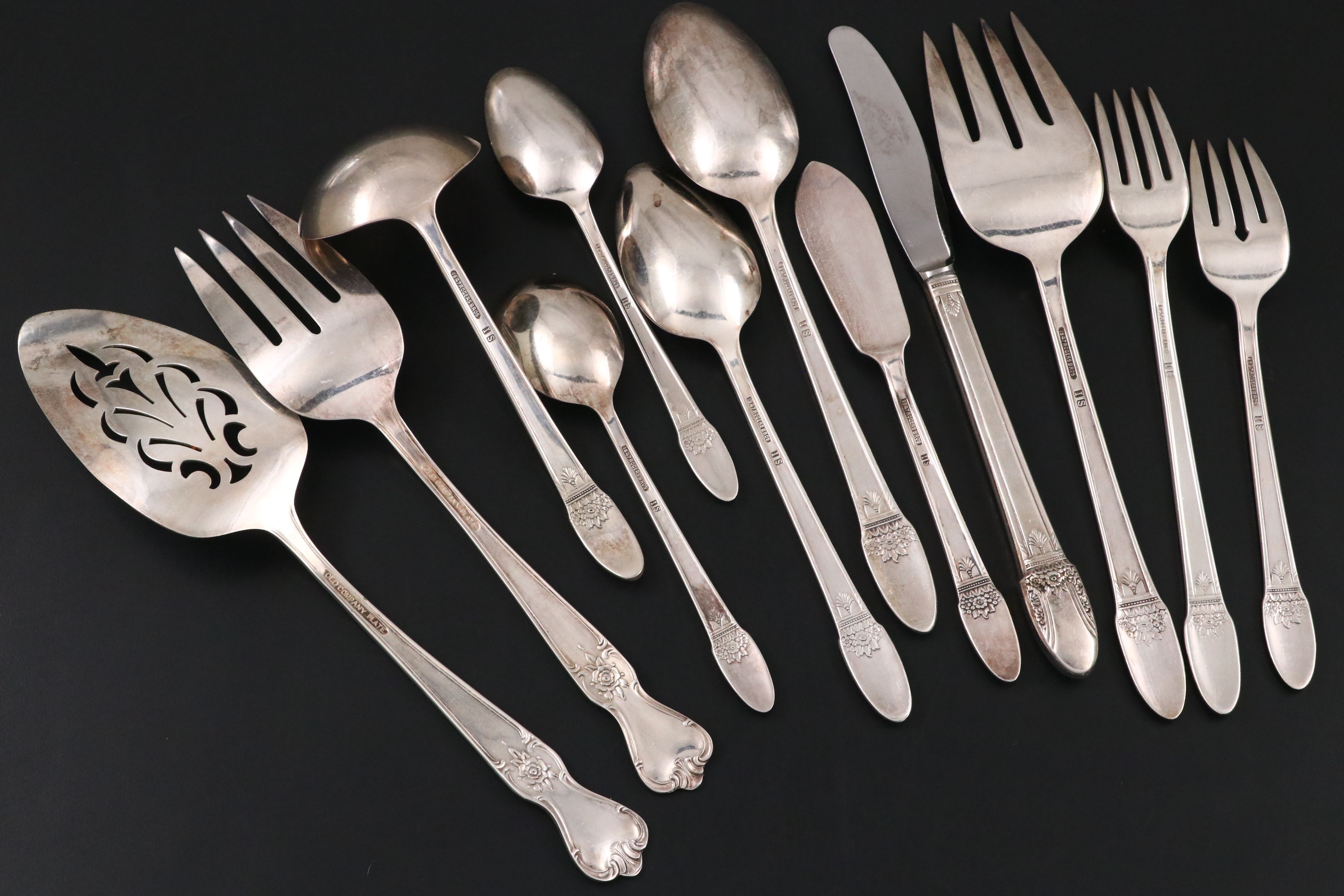 Rogers Bros. "First Love" Silver Plate Flatware in Case