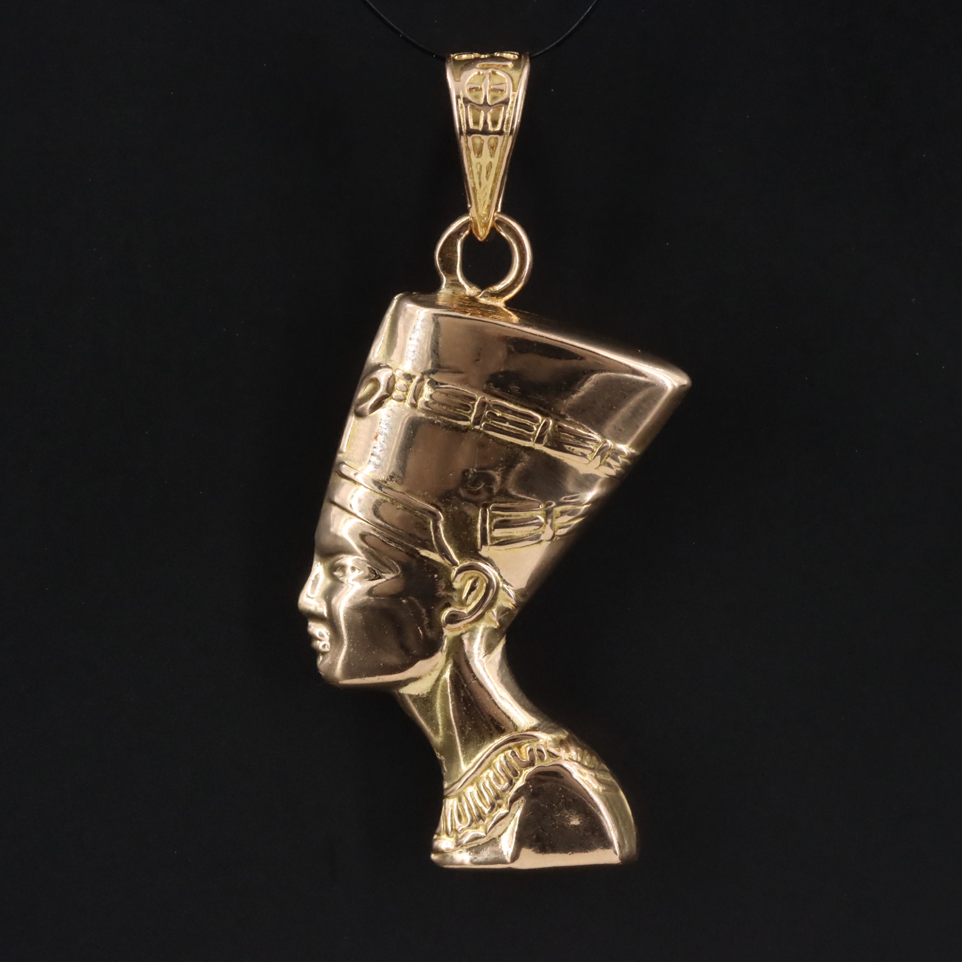 18K Nefertiti Pendant