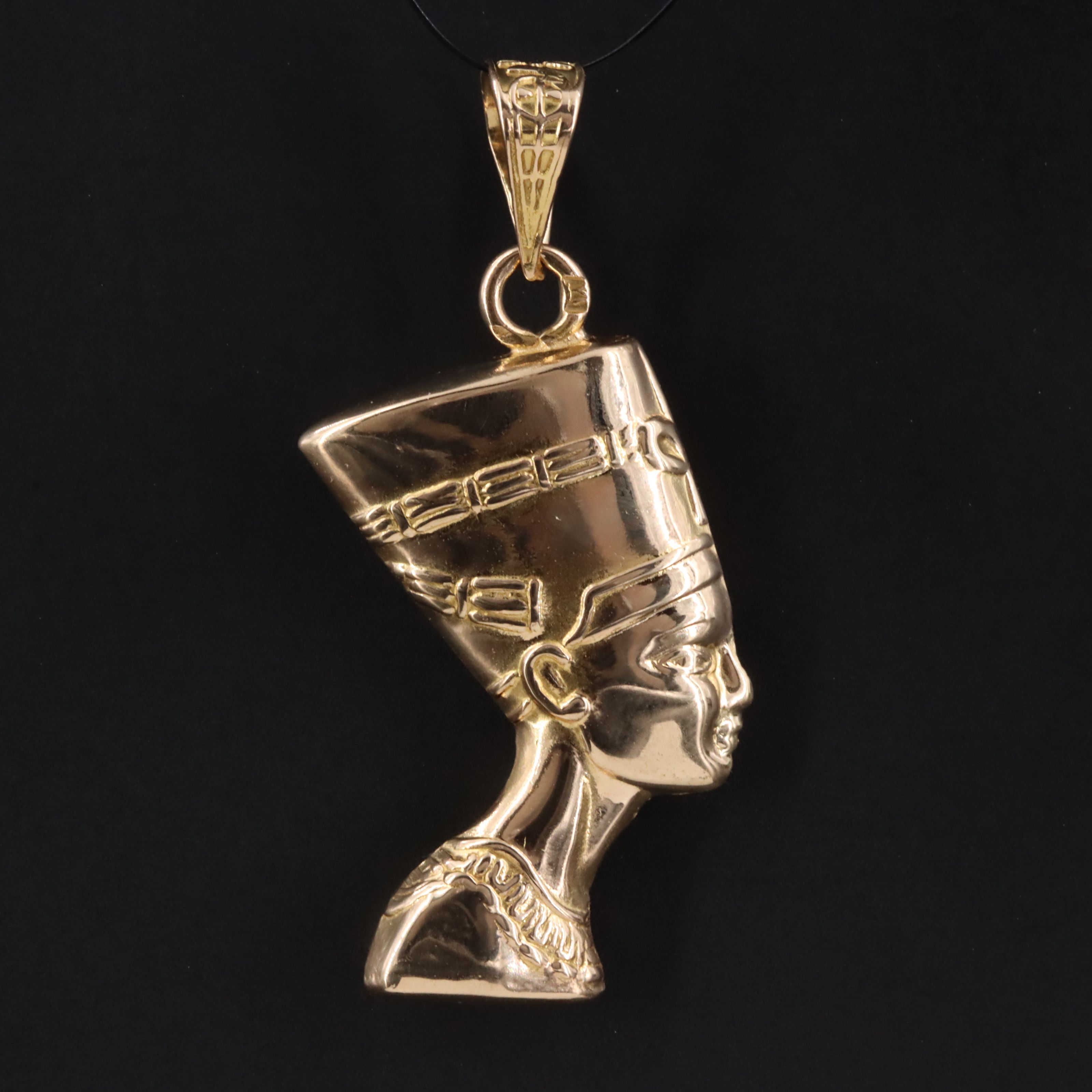 18K Nefertiti Pendant