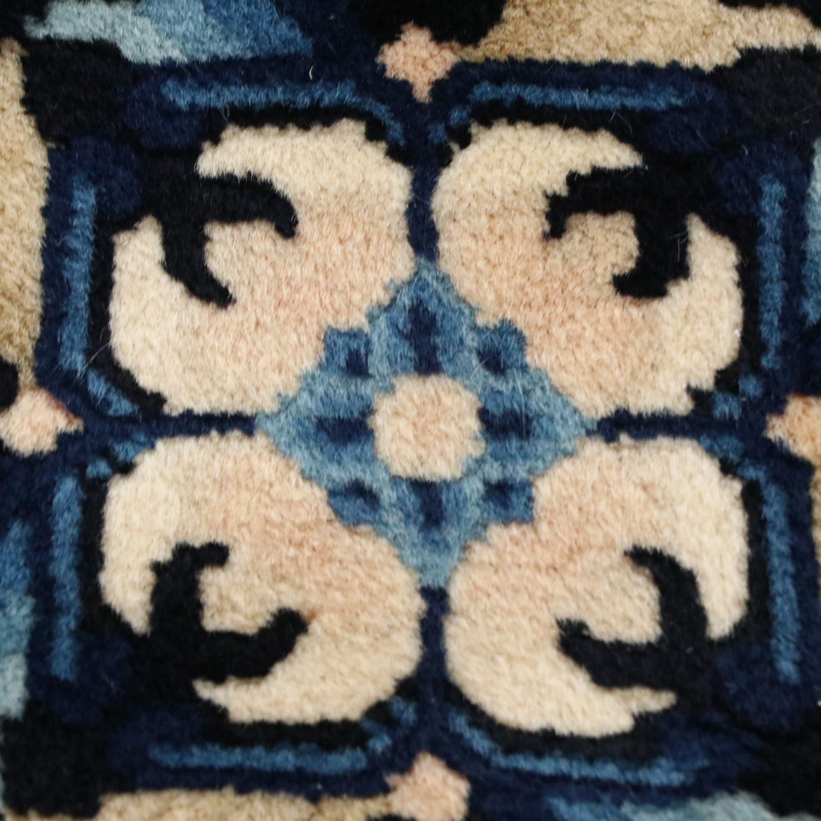 6' x 9'3 Hand-Knotted Chinese Peking Area Rug