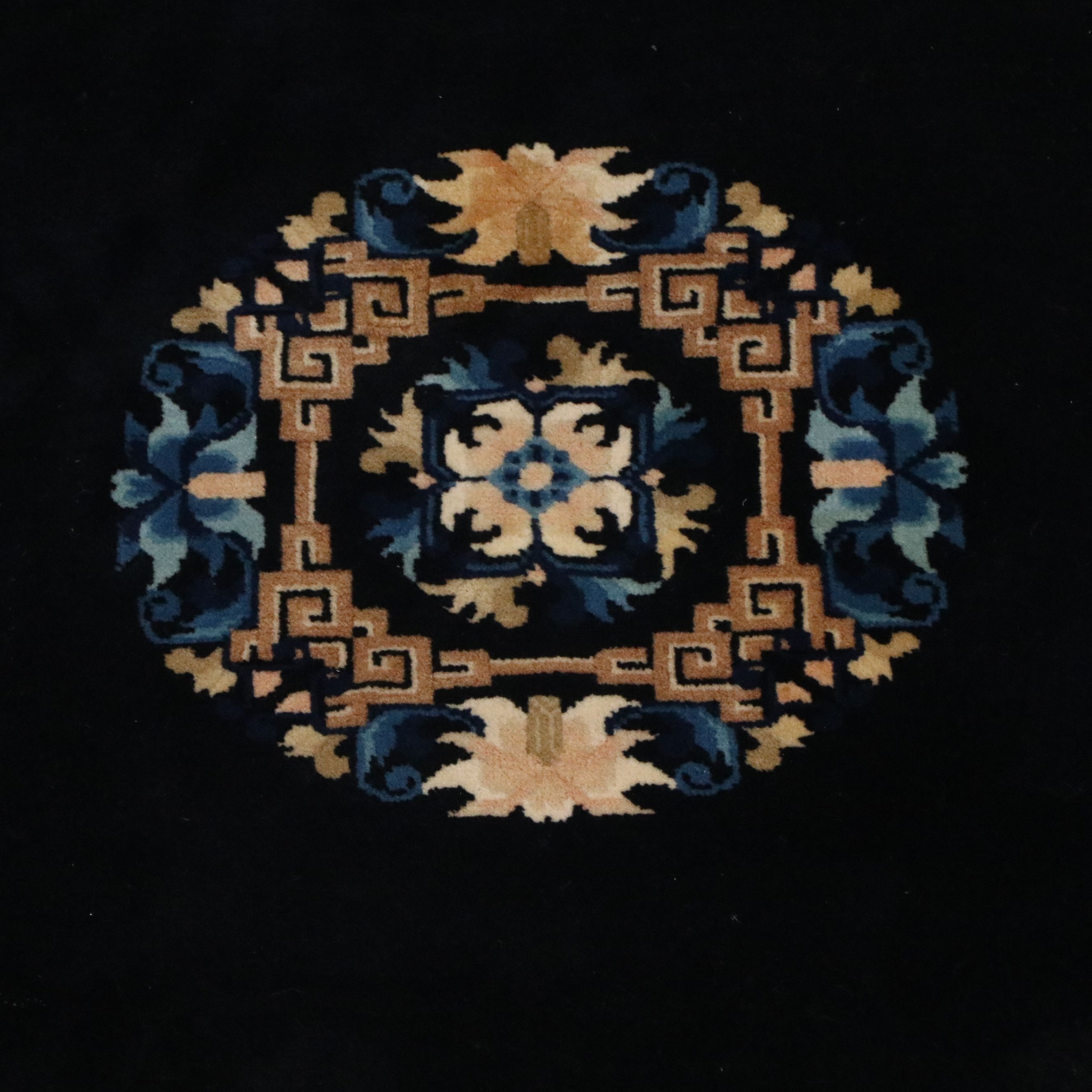 6' x 9'3 Hand-Knotted Chinese Peking Area Rug