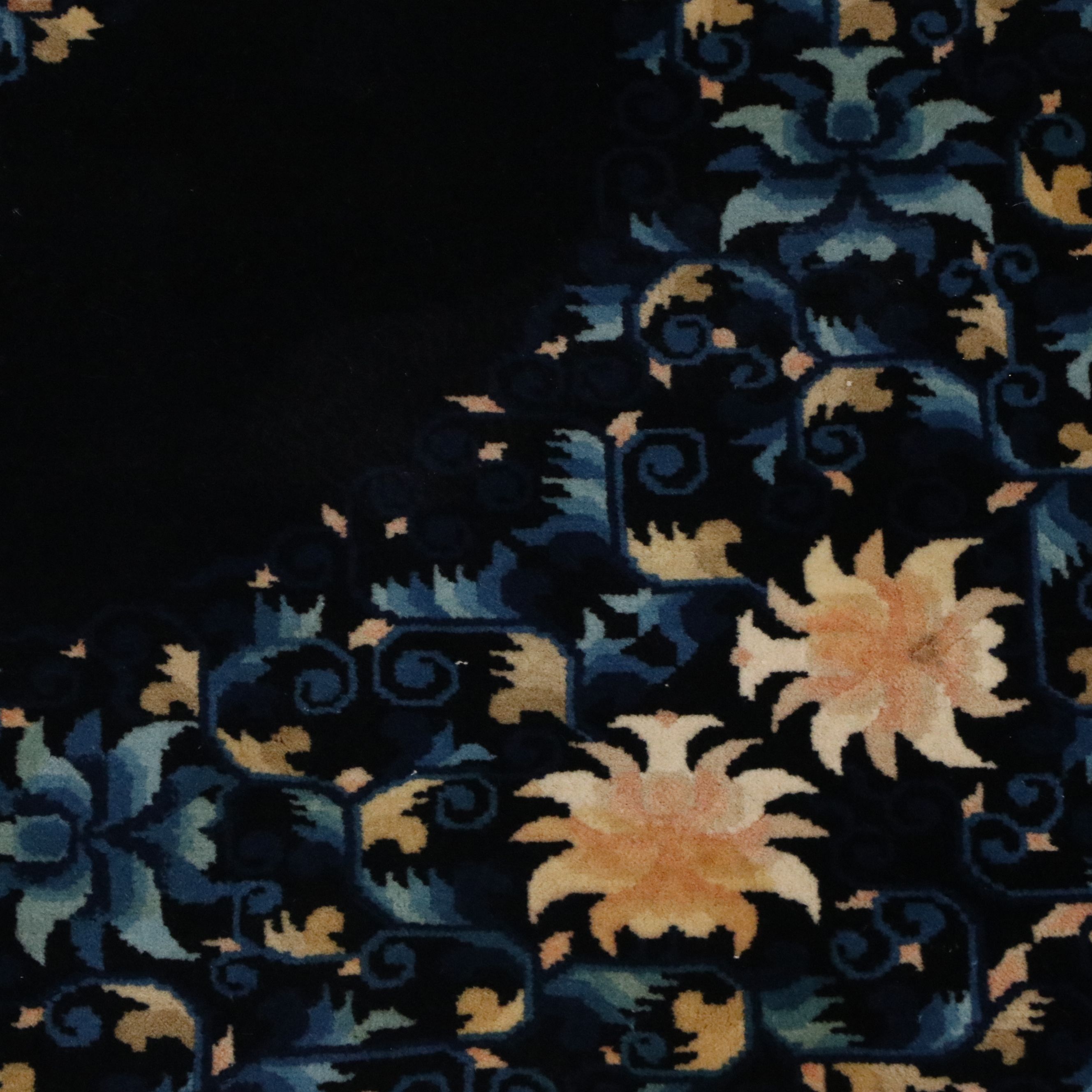 6' x 9'3 Hand-Knotted Chinese Peking Area Rug