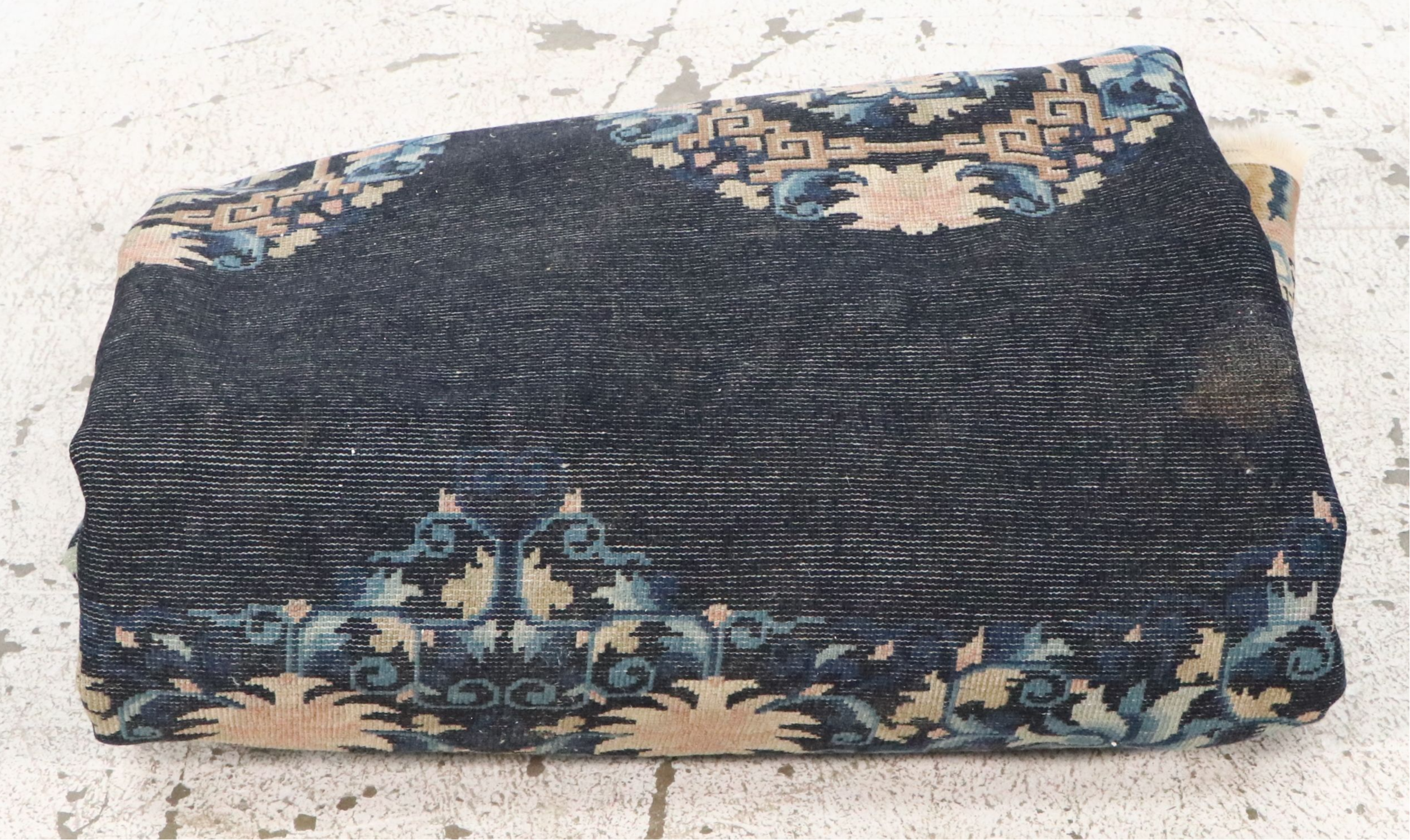 6' x 9'3 Hand-Knotted Chinese Peking Area Rug