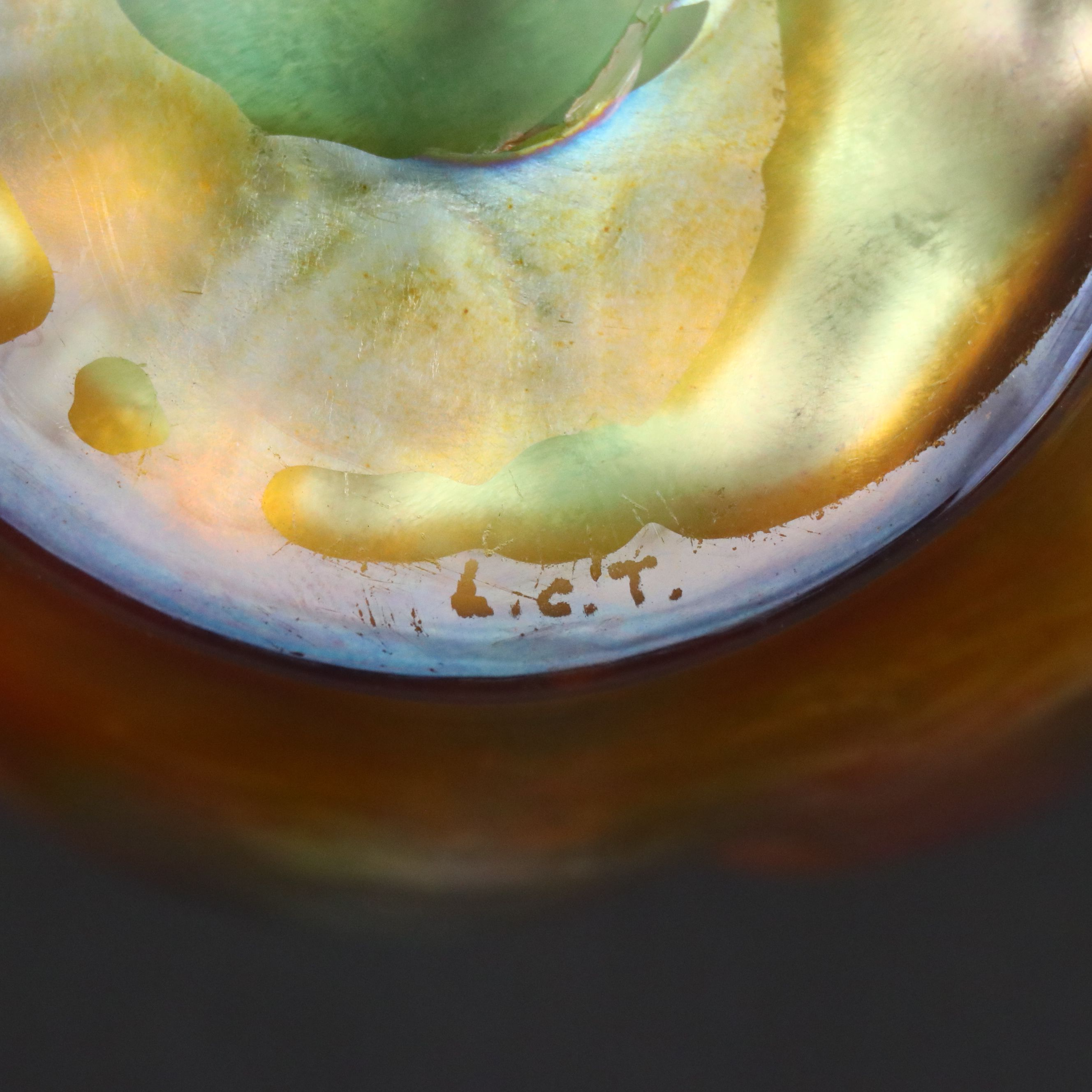 Louis Comfort Tiffany Favrile Glass Finger Bowl and Underplate, Early 20th C.