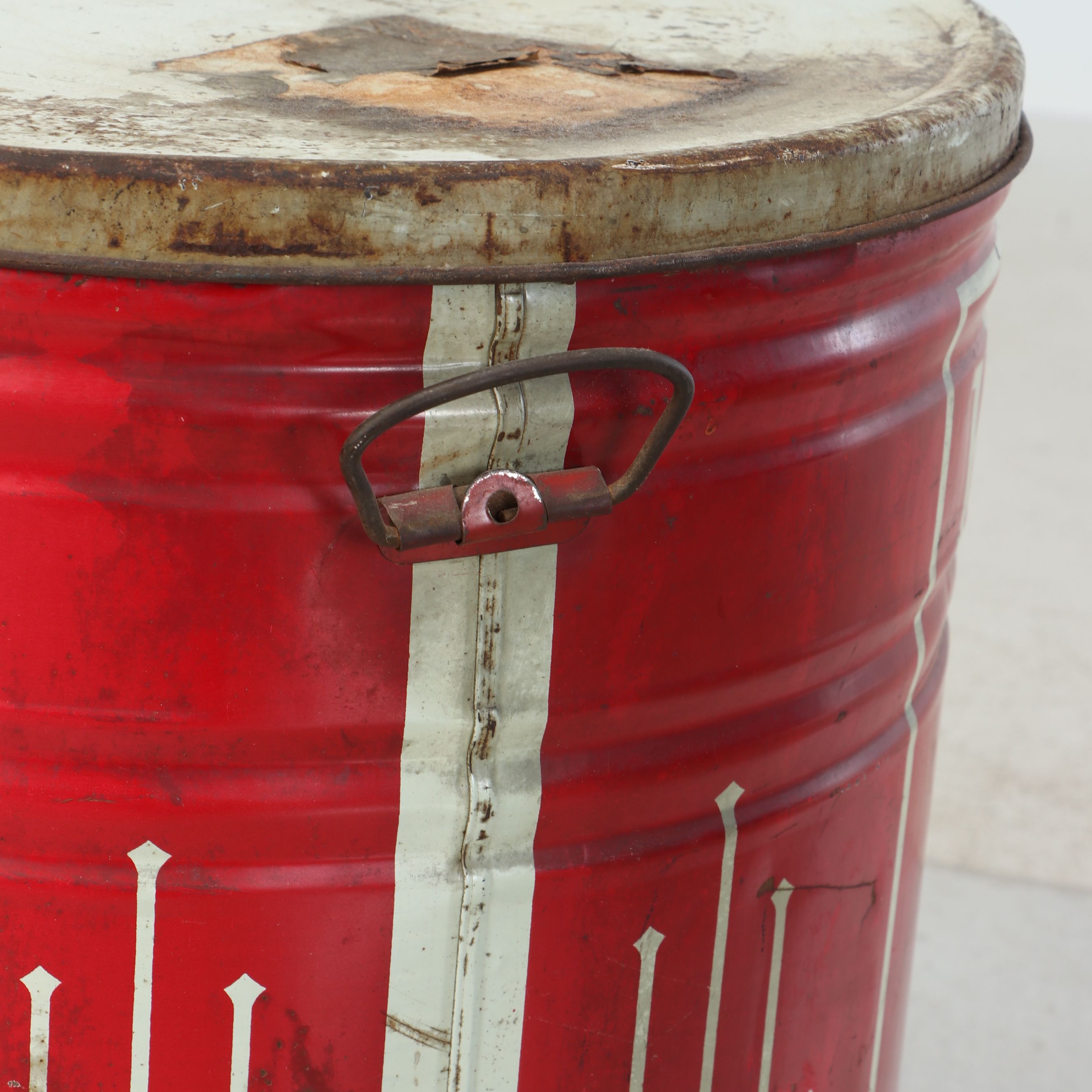 Kar-A-Van Cafe Coffee Vintage Metal Storage Container