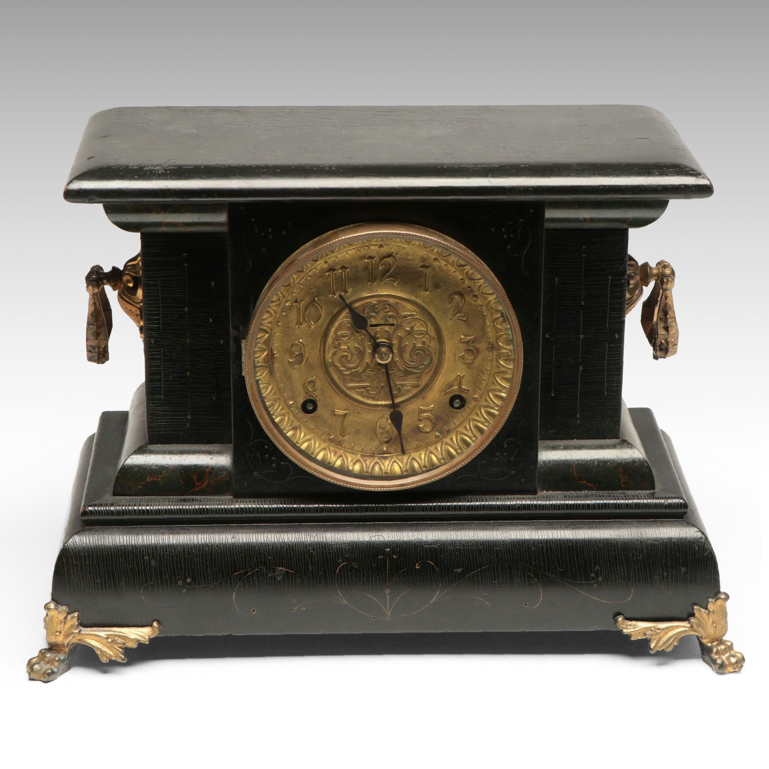 Baroque Style Wood and Gilt Finish Mantel Clock