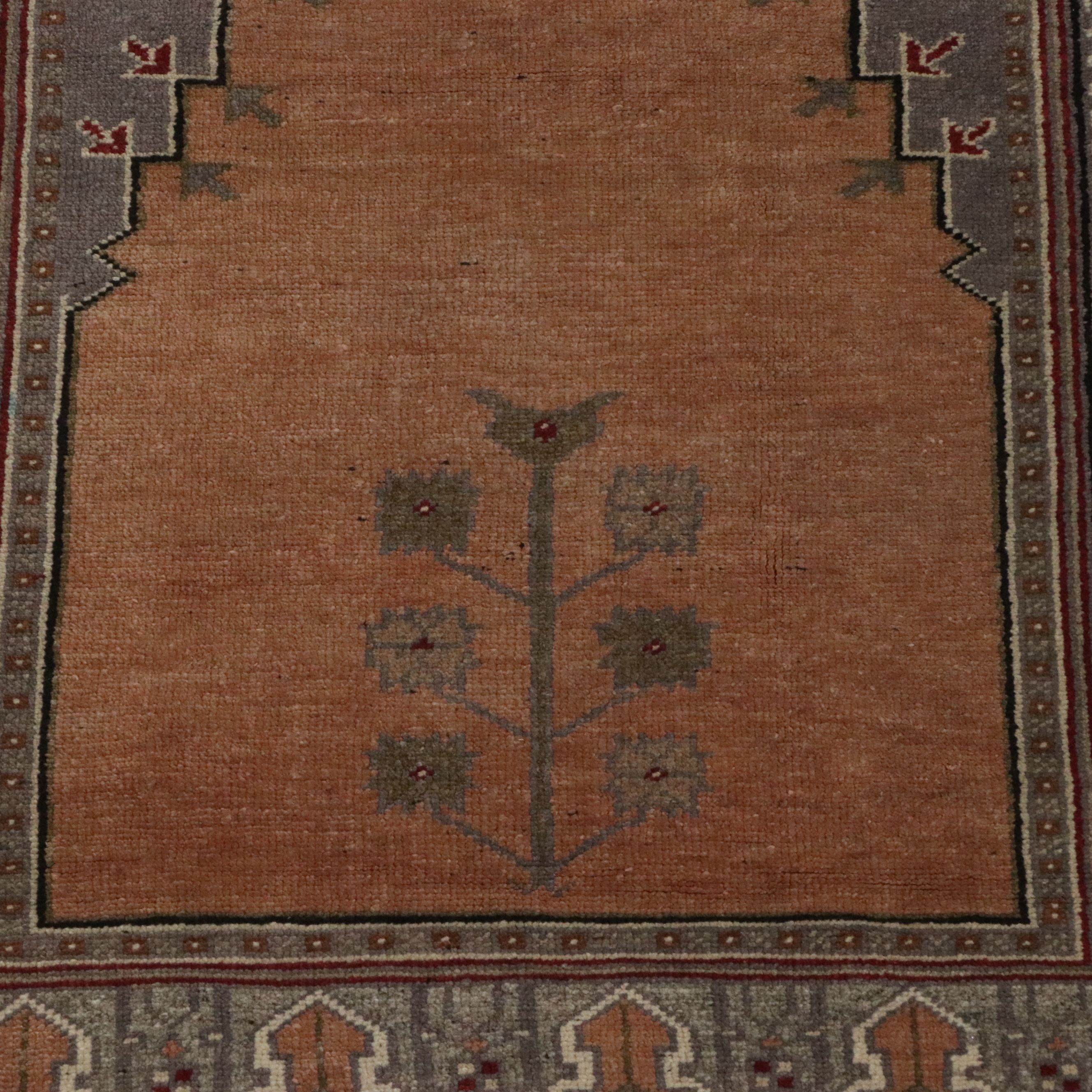 3'10 x 7'7 Hand-Knotted Turkish Ghiordes Prayer Rug