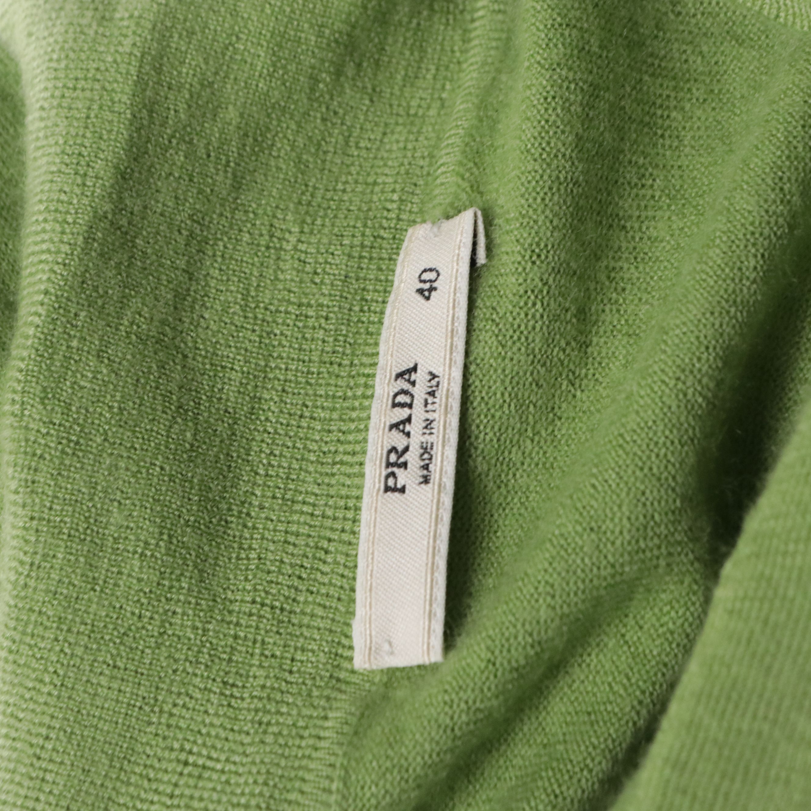 Prada Short Sleeve Fitted Sweater in Green Knit Cashmere