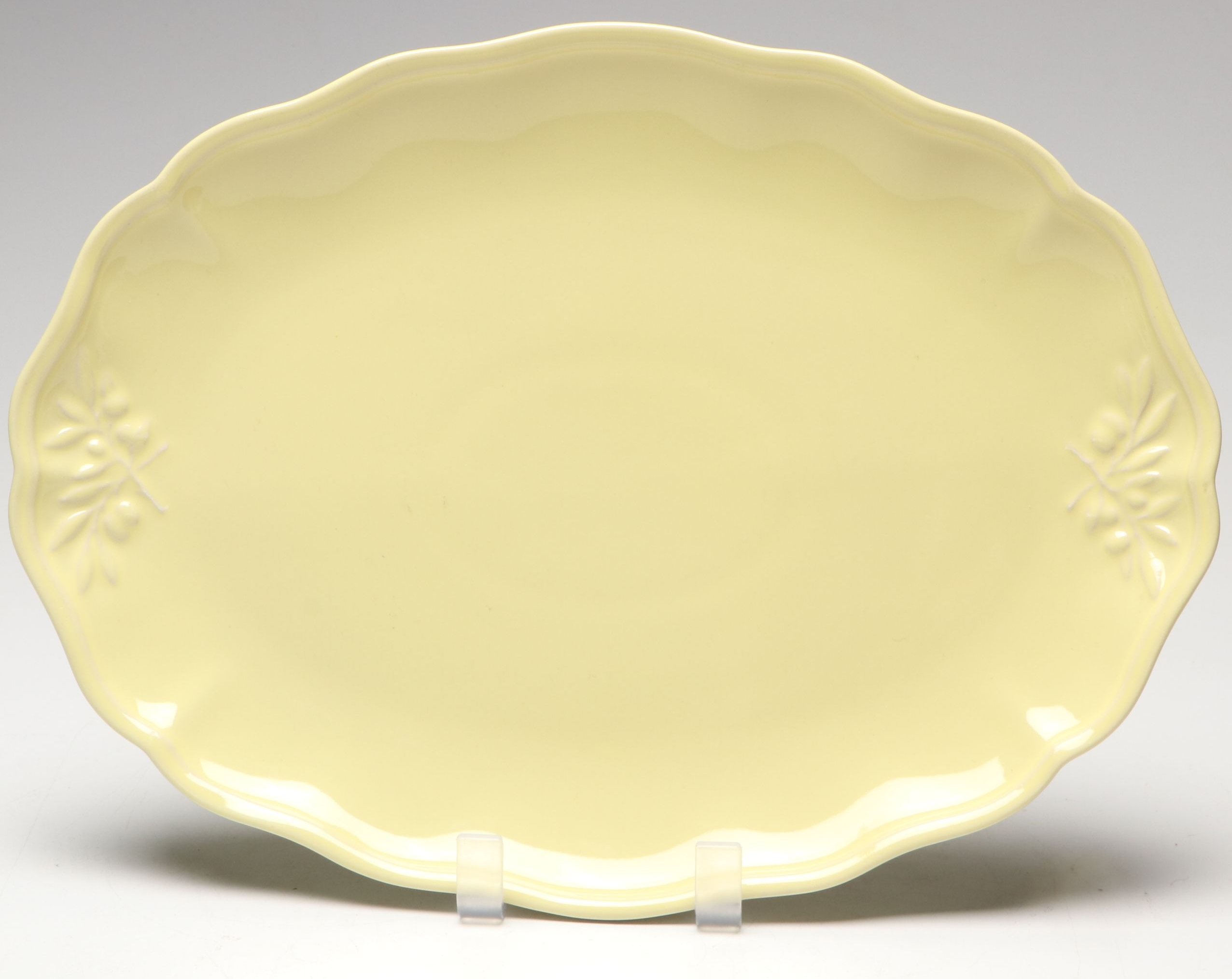 Sur La Table Portuguese Majolica Olive Leaf Serving Platters with Casserole