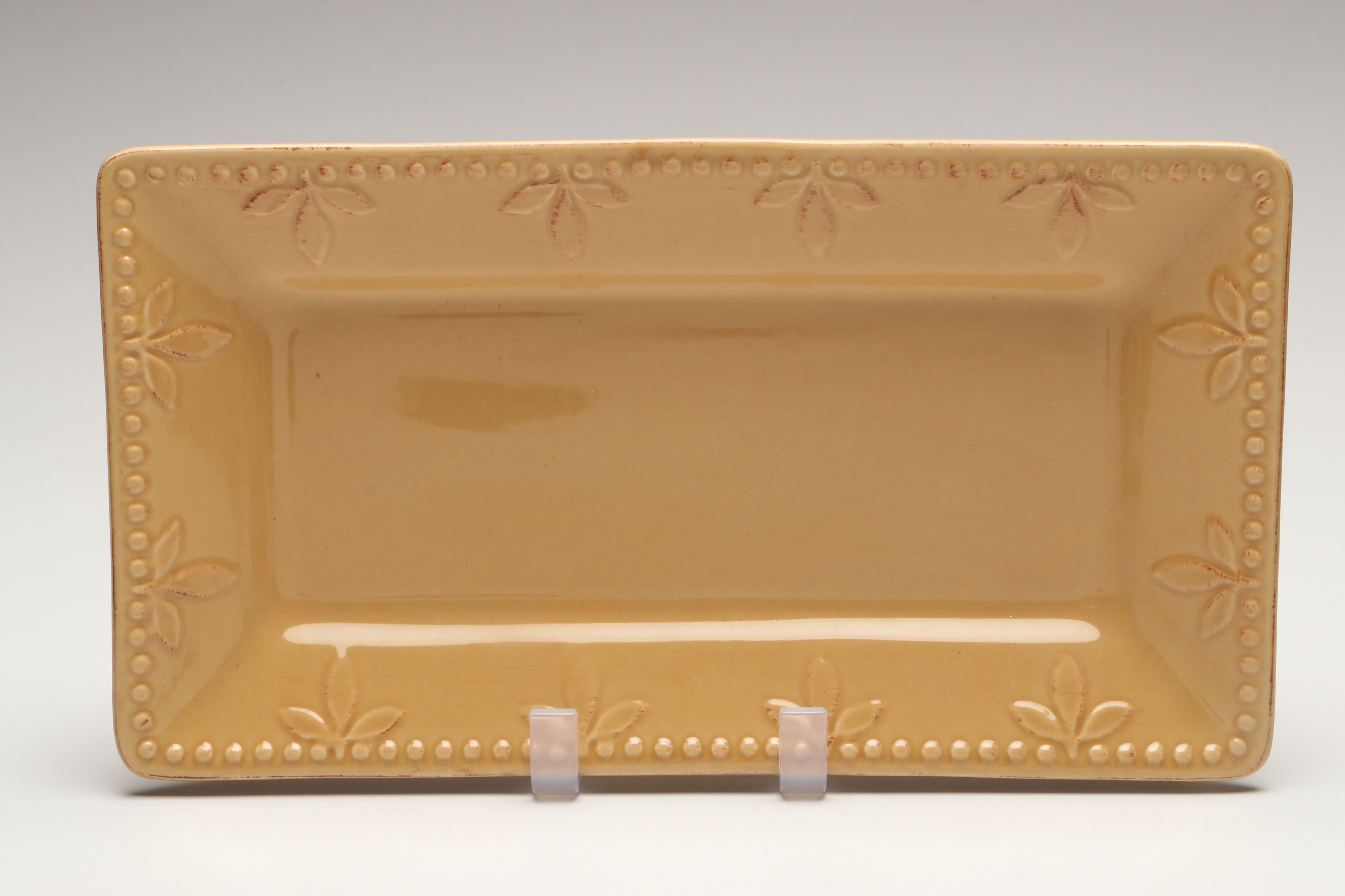 Signature Housewares "Sorrento Wheat" Stoneware Mugs and Serveware