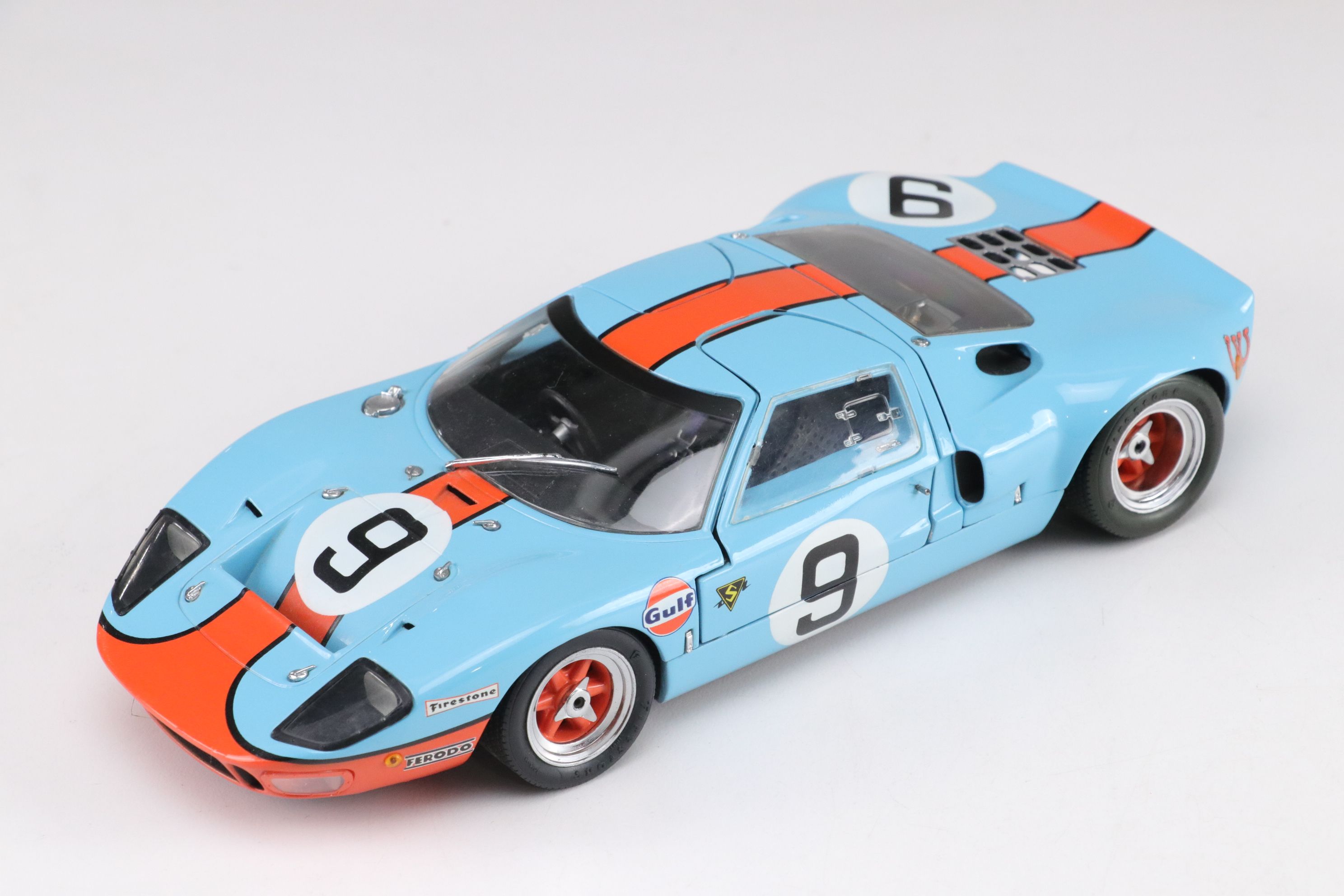 Revell Creative Masters 1:20 Scale Ford GT-40 & Shelby Cobra Assembled Models