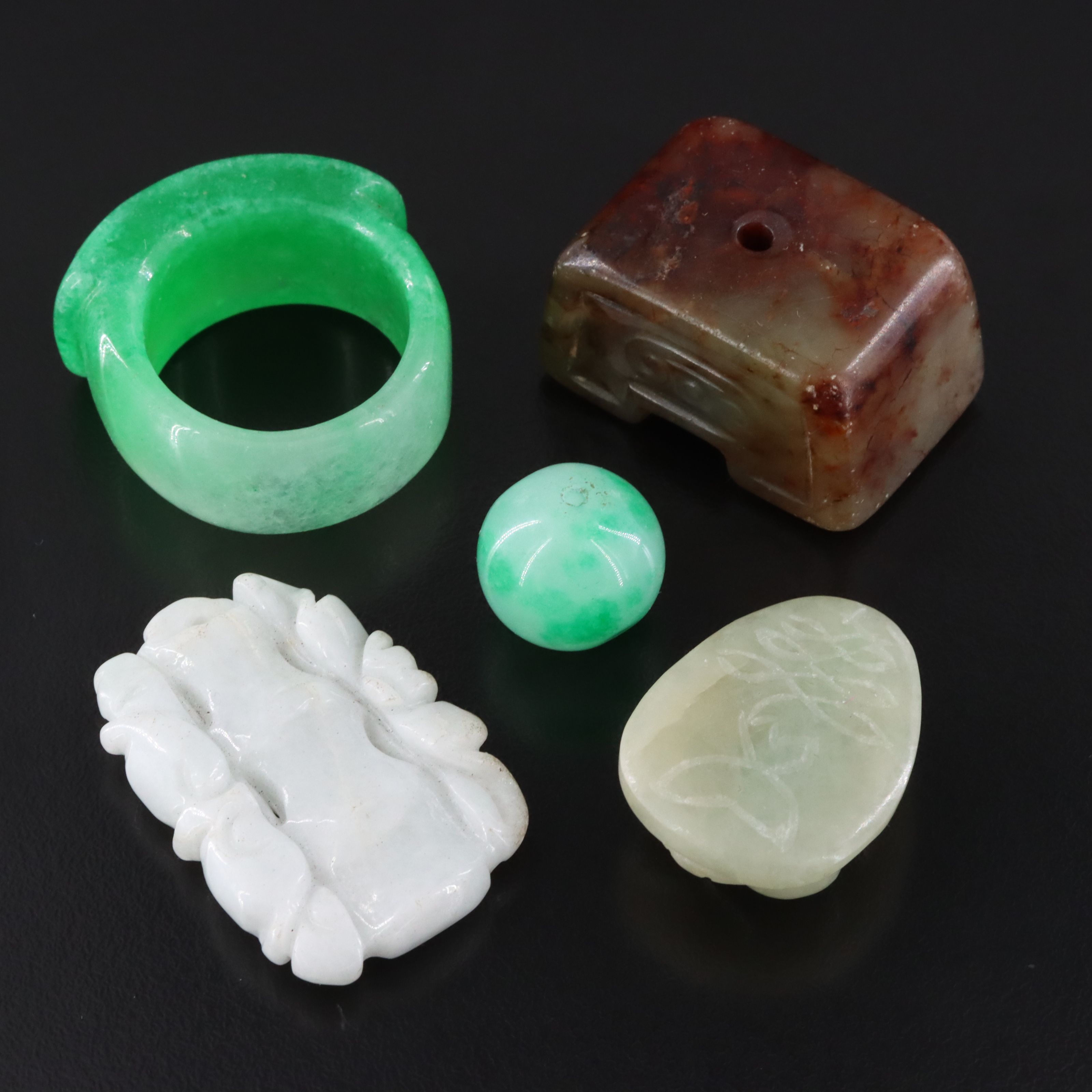 Chinese Jadeite And Hard Stone Archer's Ring, Beads and Loose Stone