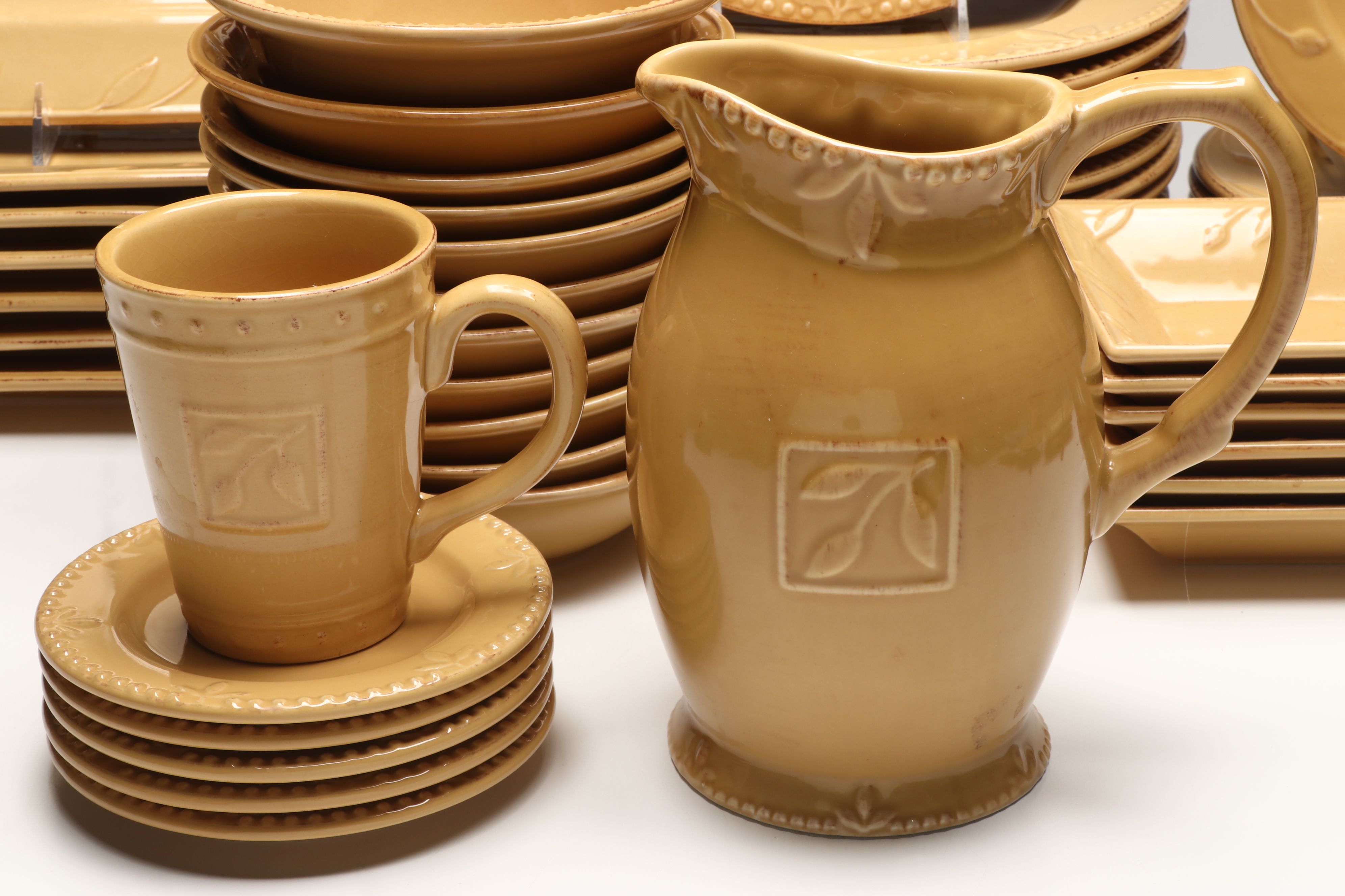 Signature Housewares "Sorrento" Stoneware Dinnerware