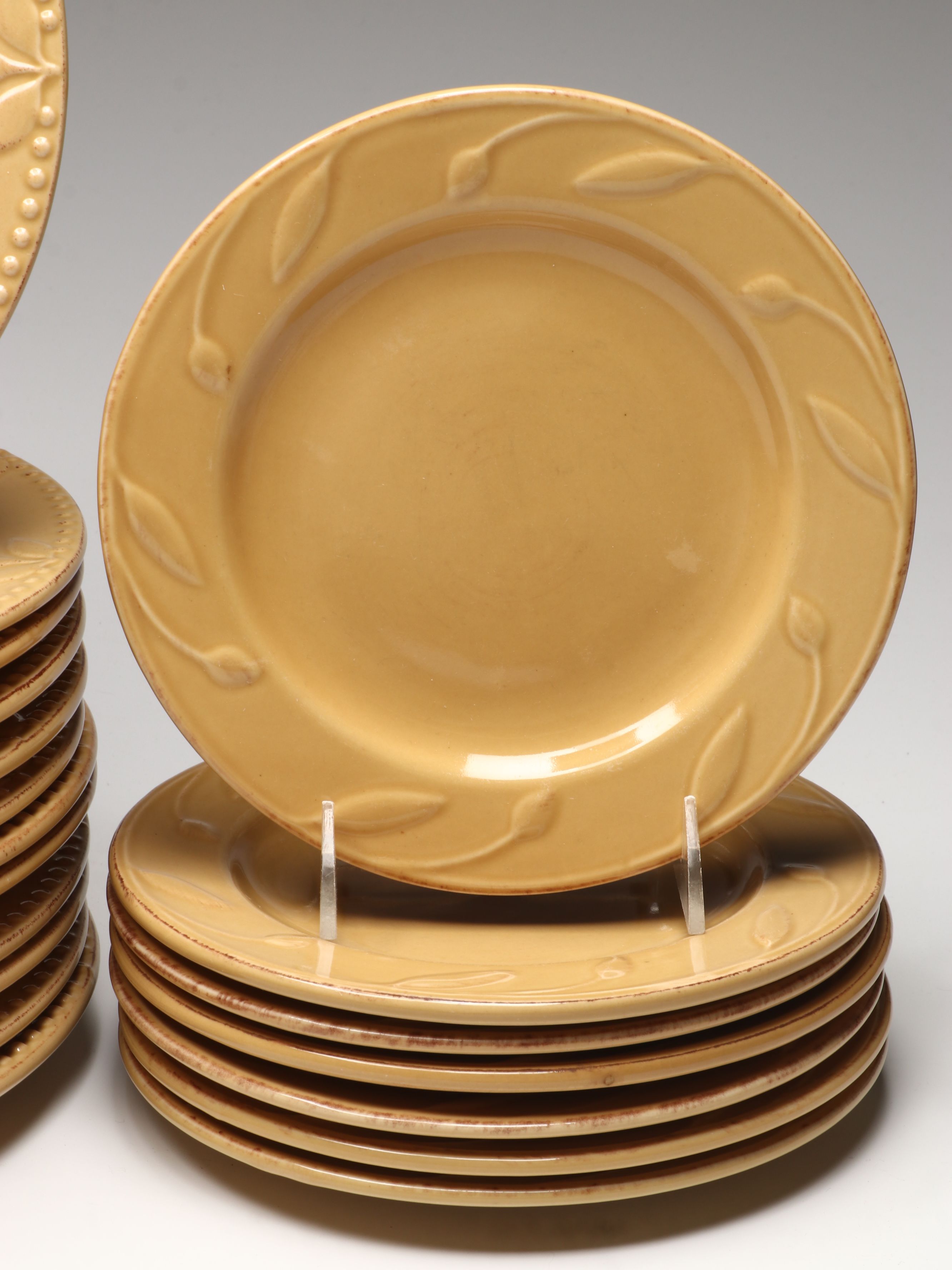 Signature Housewares "Sorrento" Stoneware Dinnerware