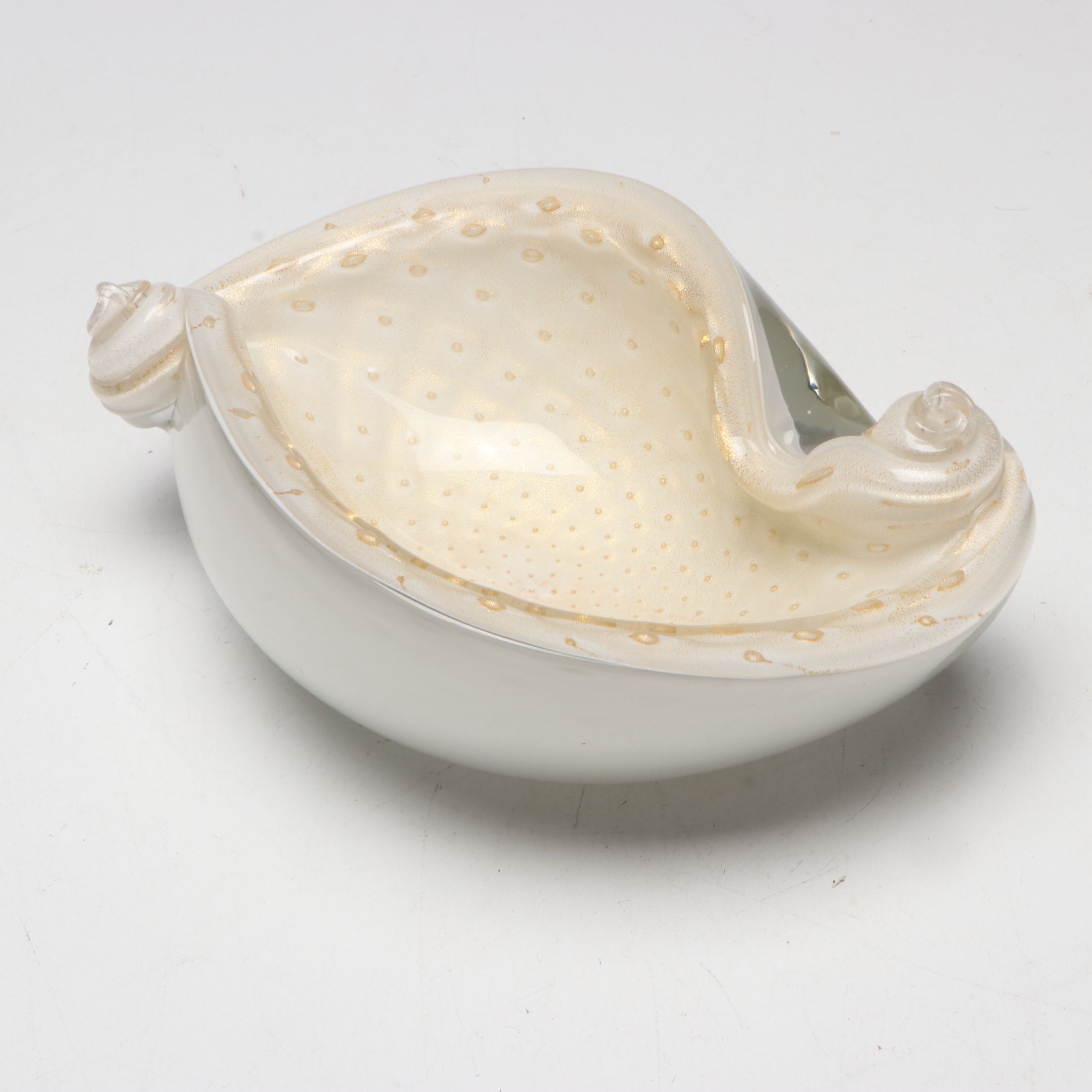 Murano Style Shell-Shaped Art Glass Bowl