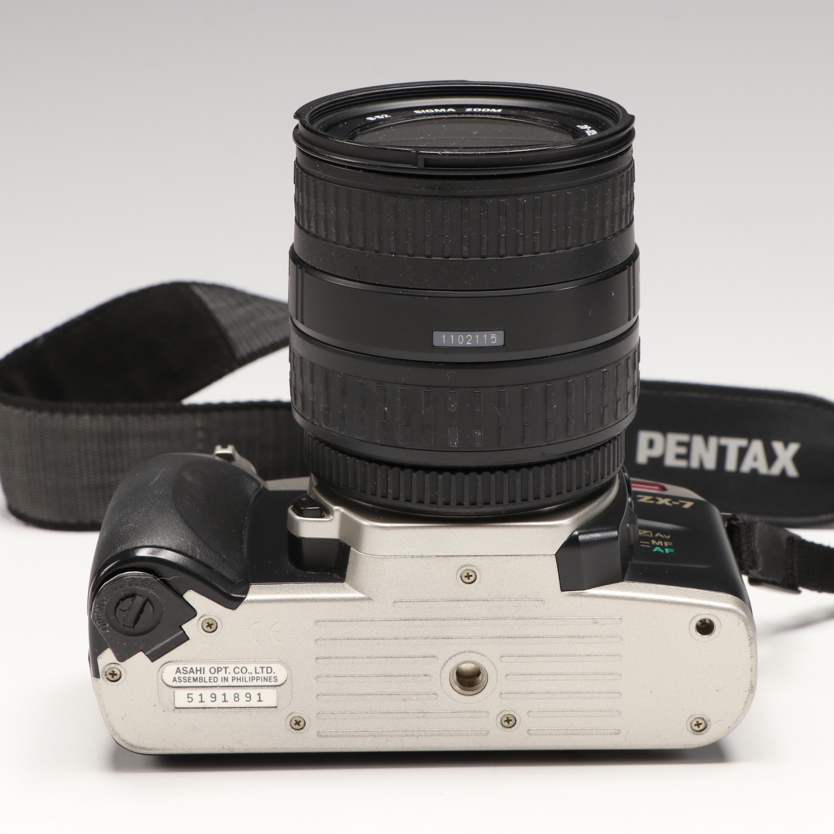 Pentax ZX-7 SLR 35mm Camera with Expedition Outfitters Camera Bag