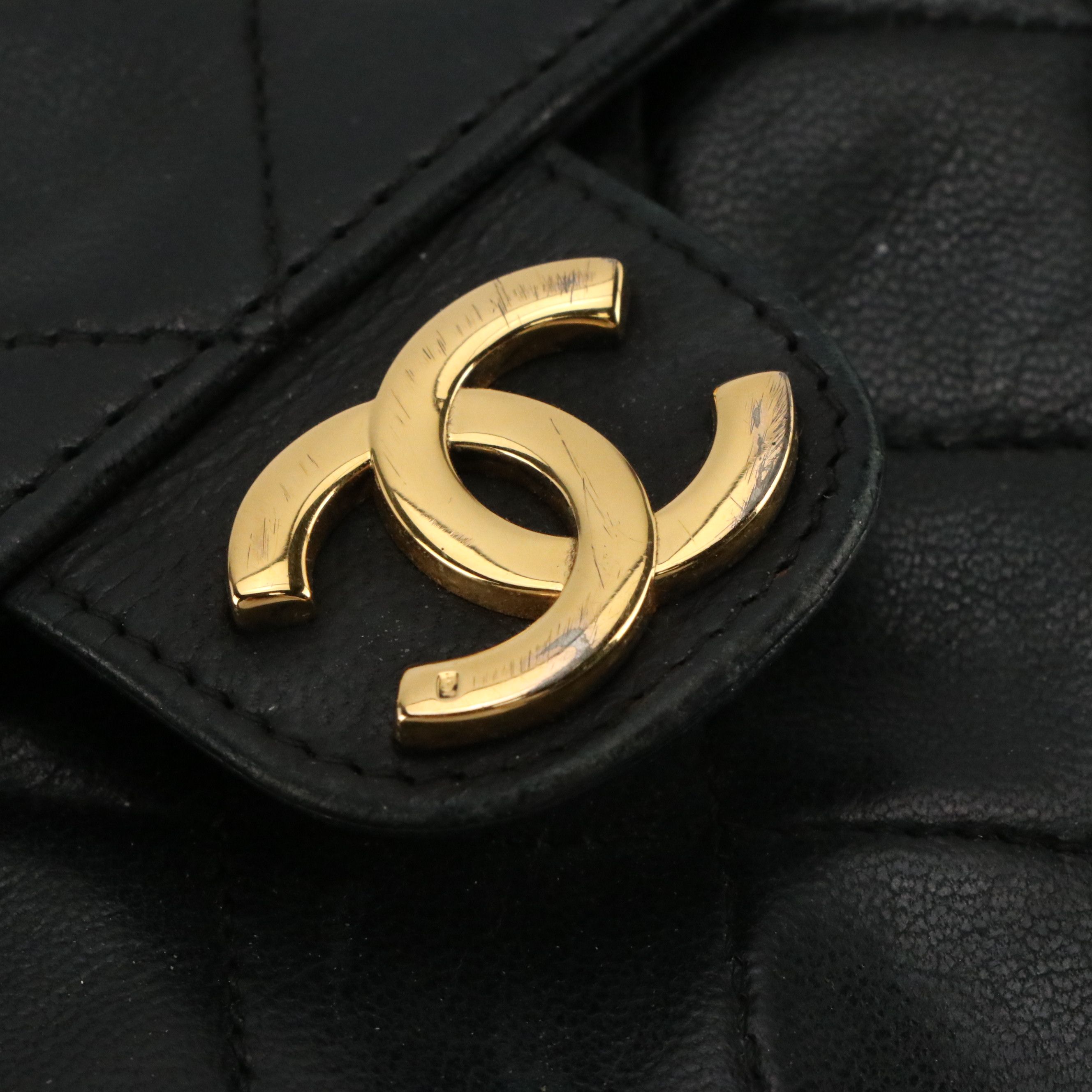 Chanel Classic Flap Chain Strap Bag in Quilted Lambskin Leather