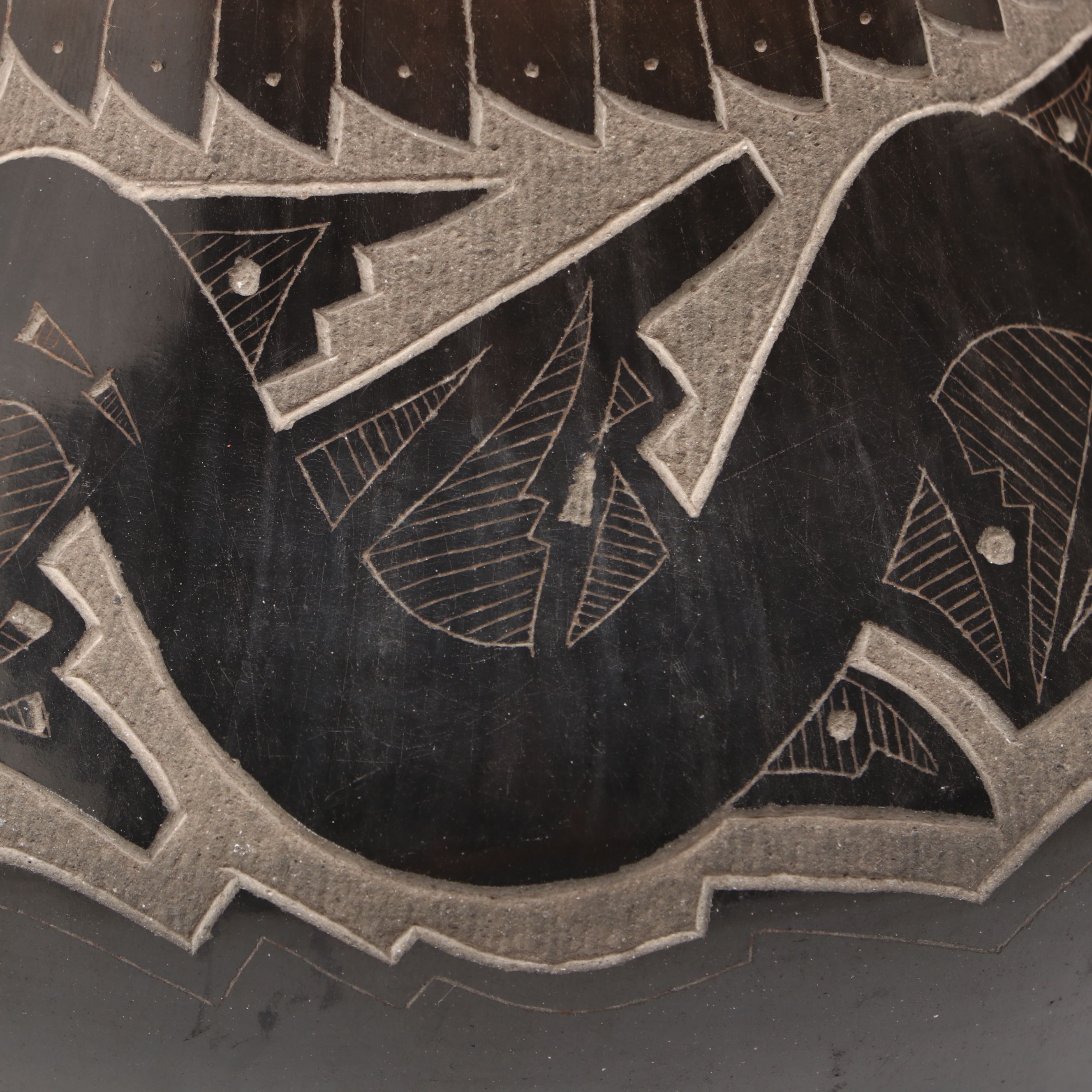 Sammy Naranjo Santa Clara Pueblo Art Pottery Sgraffito Vase