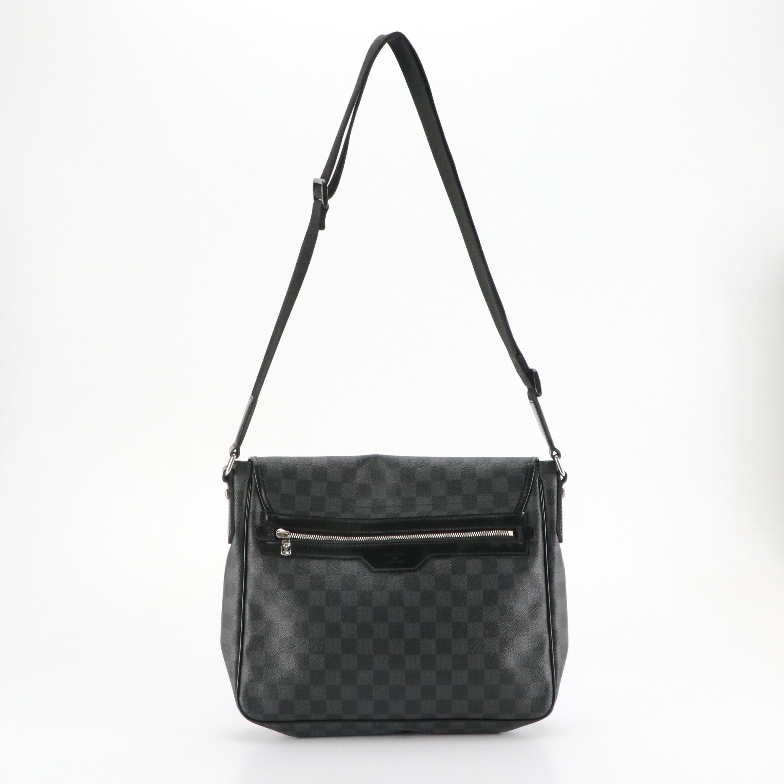 Louis Vuitton Daniel MM Crossbody Messenger Bag in Damier Graphite Canvas