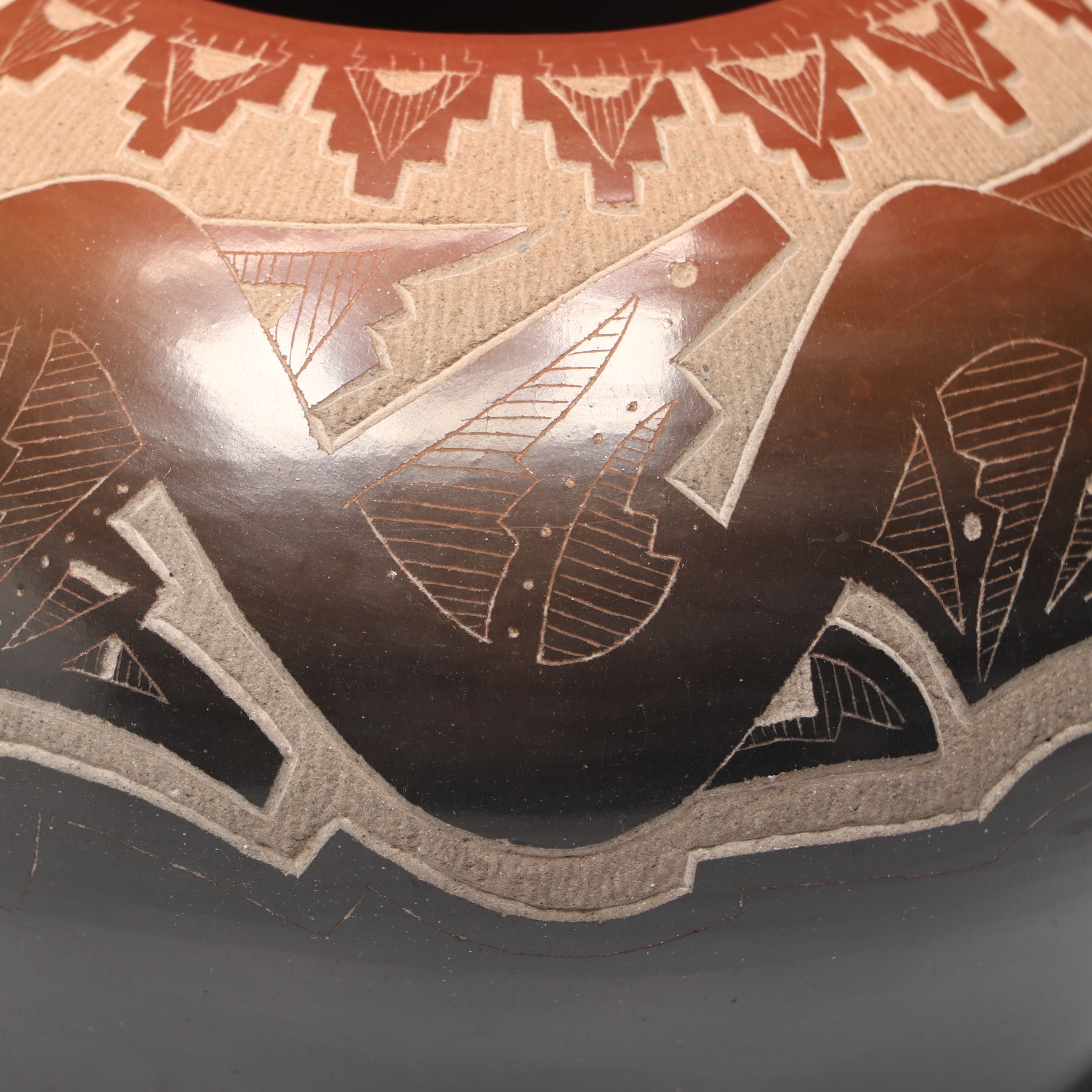 Sammy Naranjo Santa Clara Art Pottery Sgraffito Vase