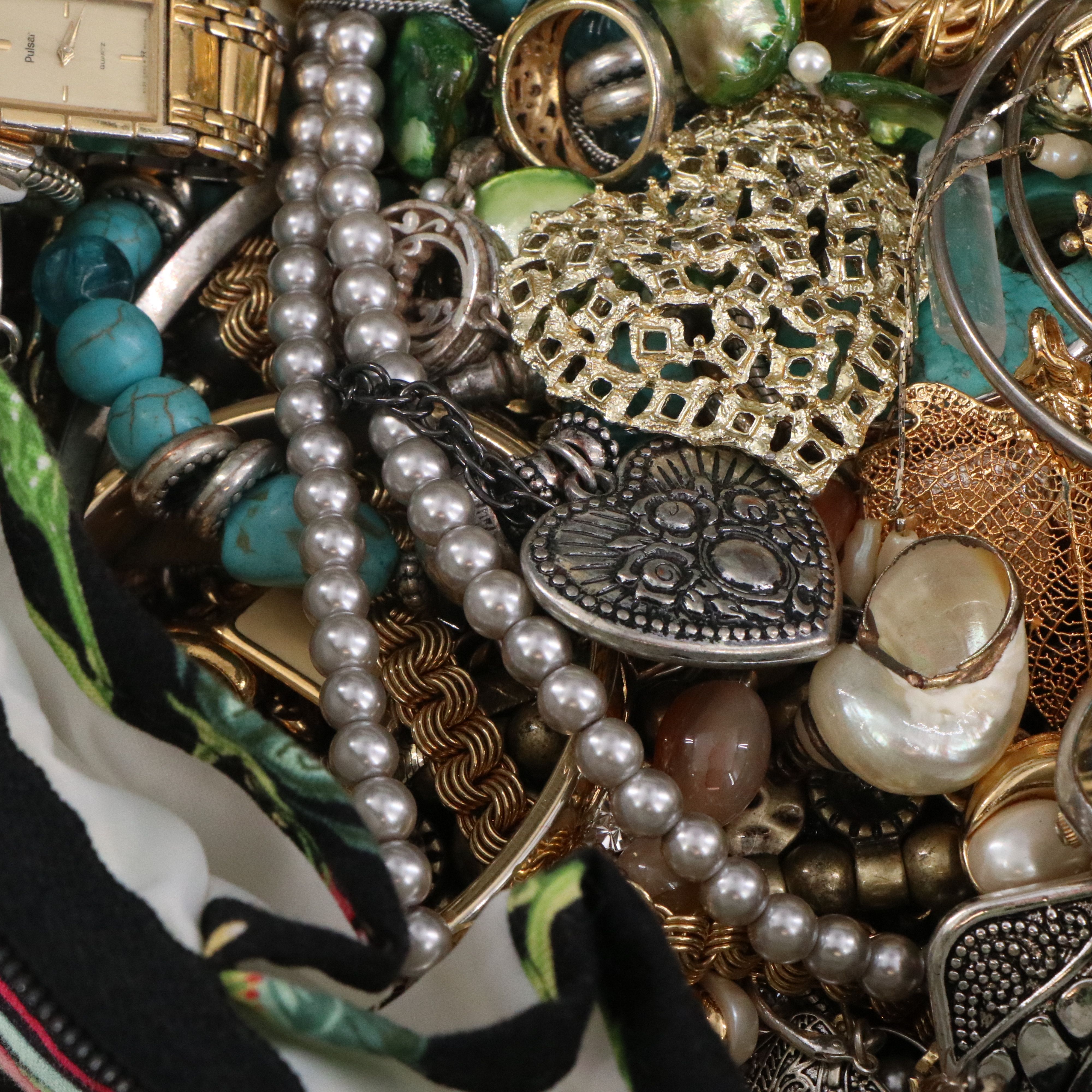 Uncommon Discoveries: Jewelry Collection in Vera Bradley Jewelry Case