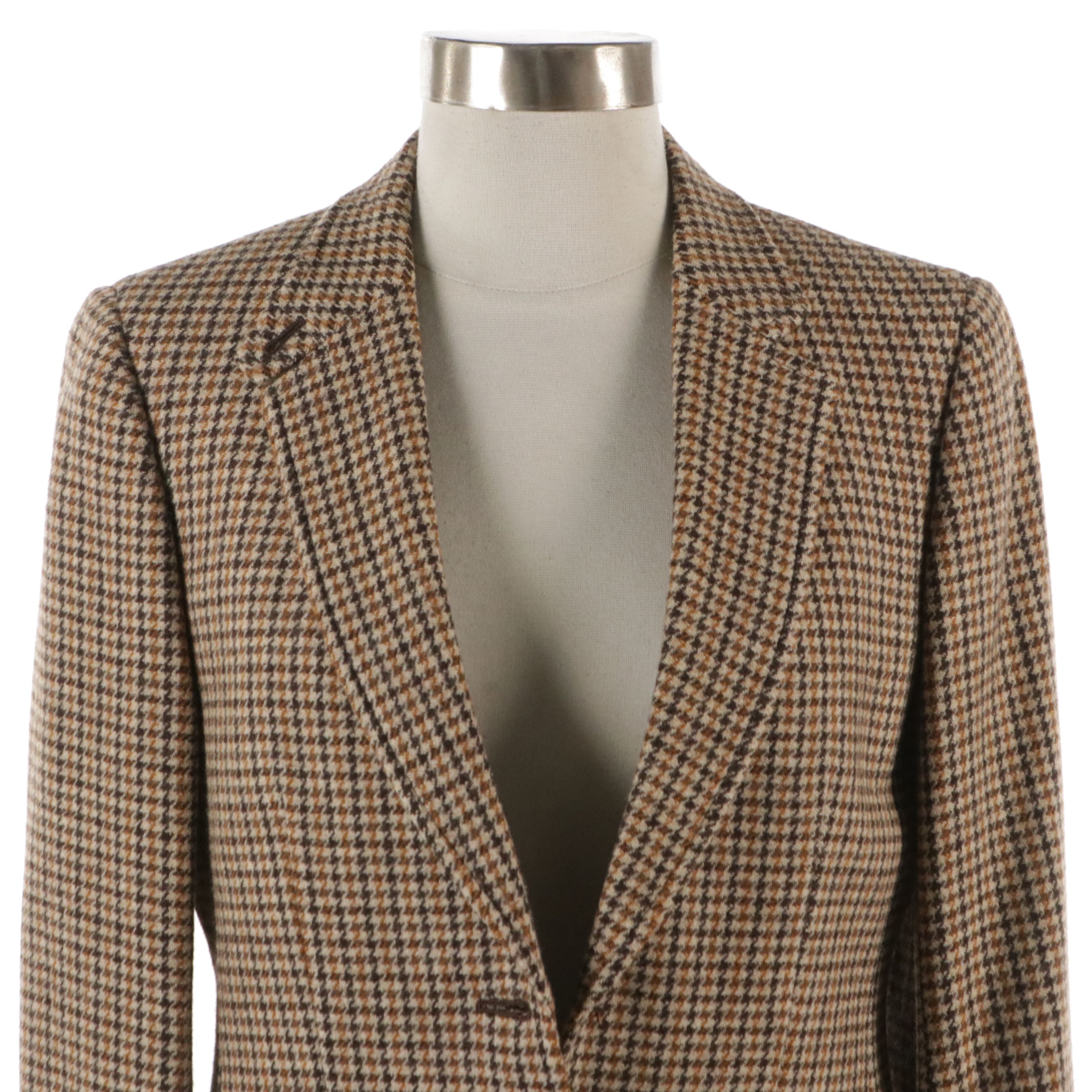Burberrys Blazer in Brown Houndstooth Printed Wool with Leather Buttons