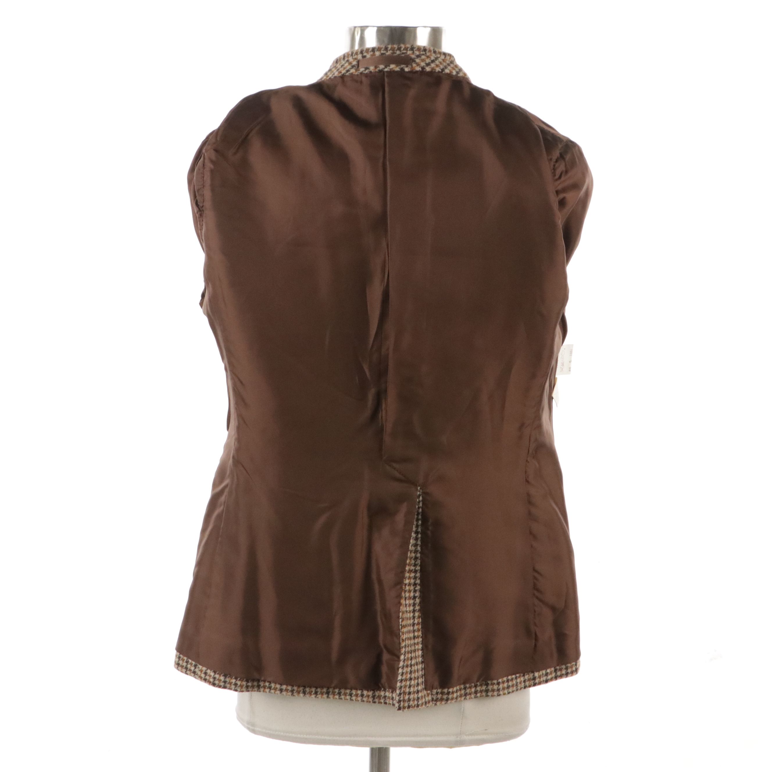 Burberrys Blazer in Brown Houndstooth Printed Wool with Leather Buttons