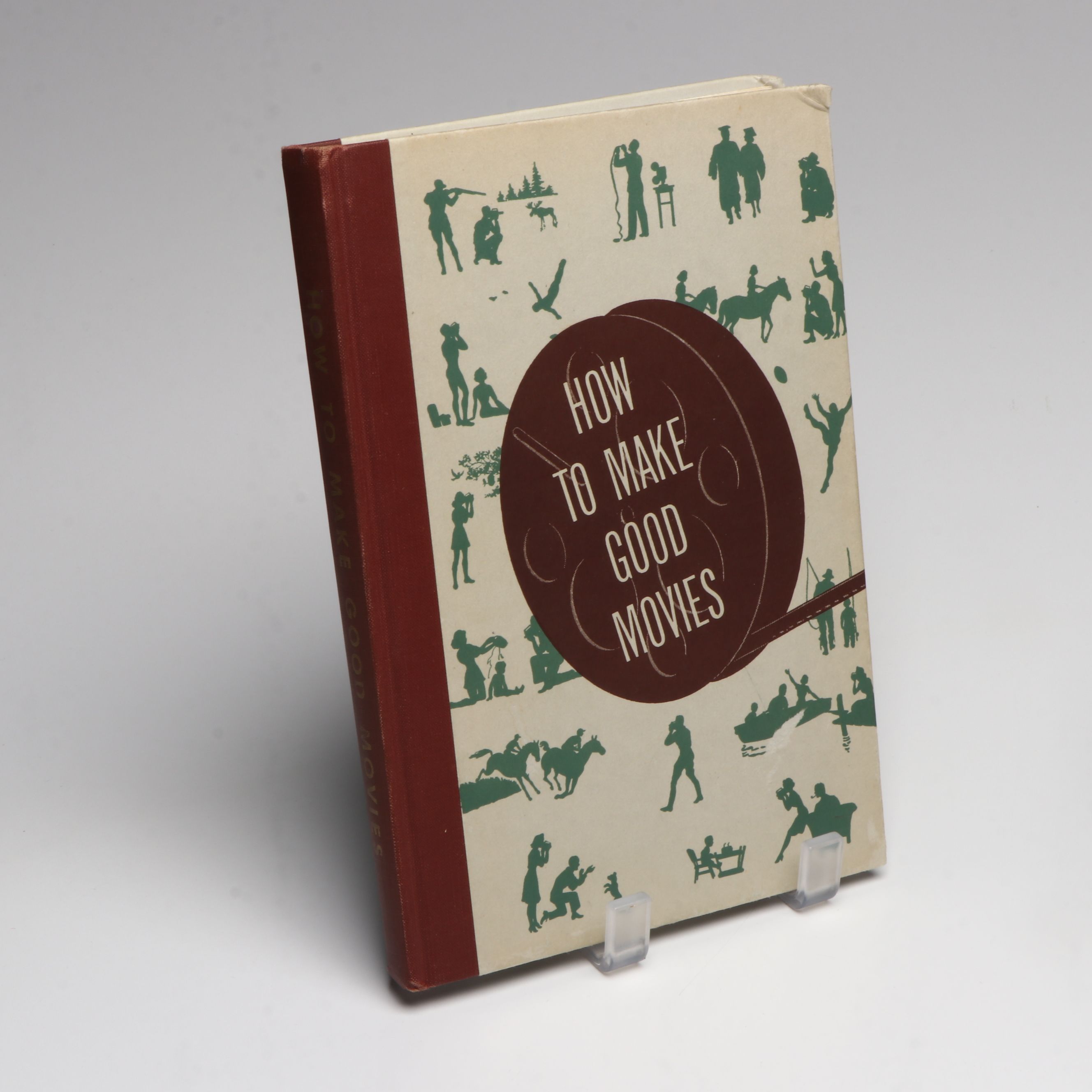 Suntar 909 Dual 8 Movie Editor with 3-D Title Outfit, Reels and More Accessories