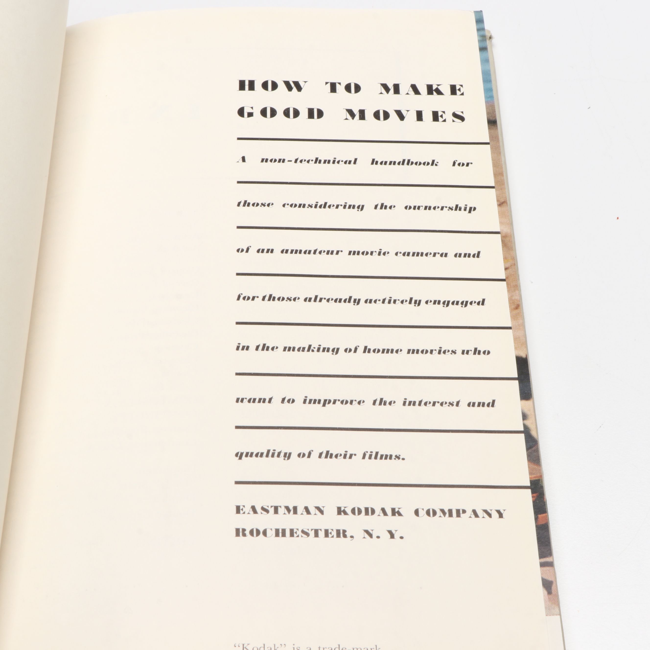 Suntar 909 Dual 8 Movie Editor with 3-D Title Outfit, Reels and More Accessories