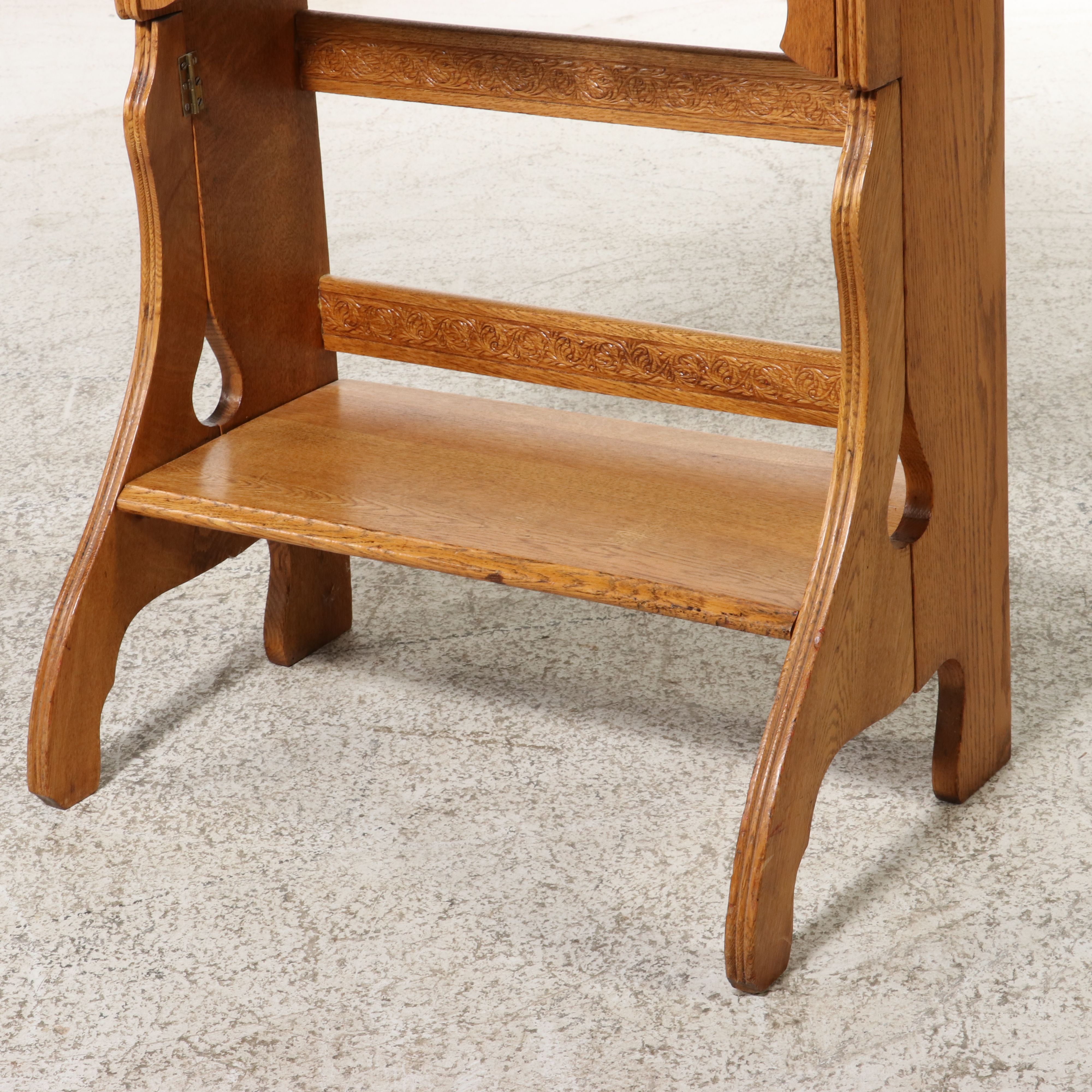 Late Victorian American Golden Oak Drop-Front Secretary Desk, Early 20th Century